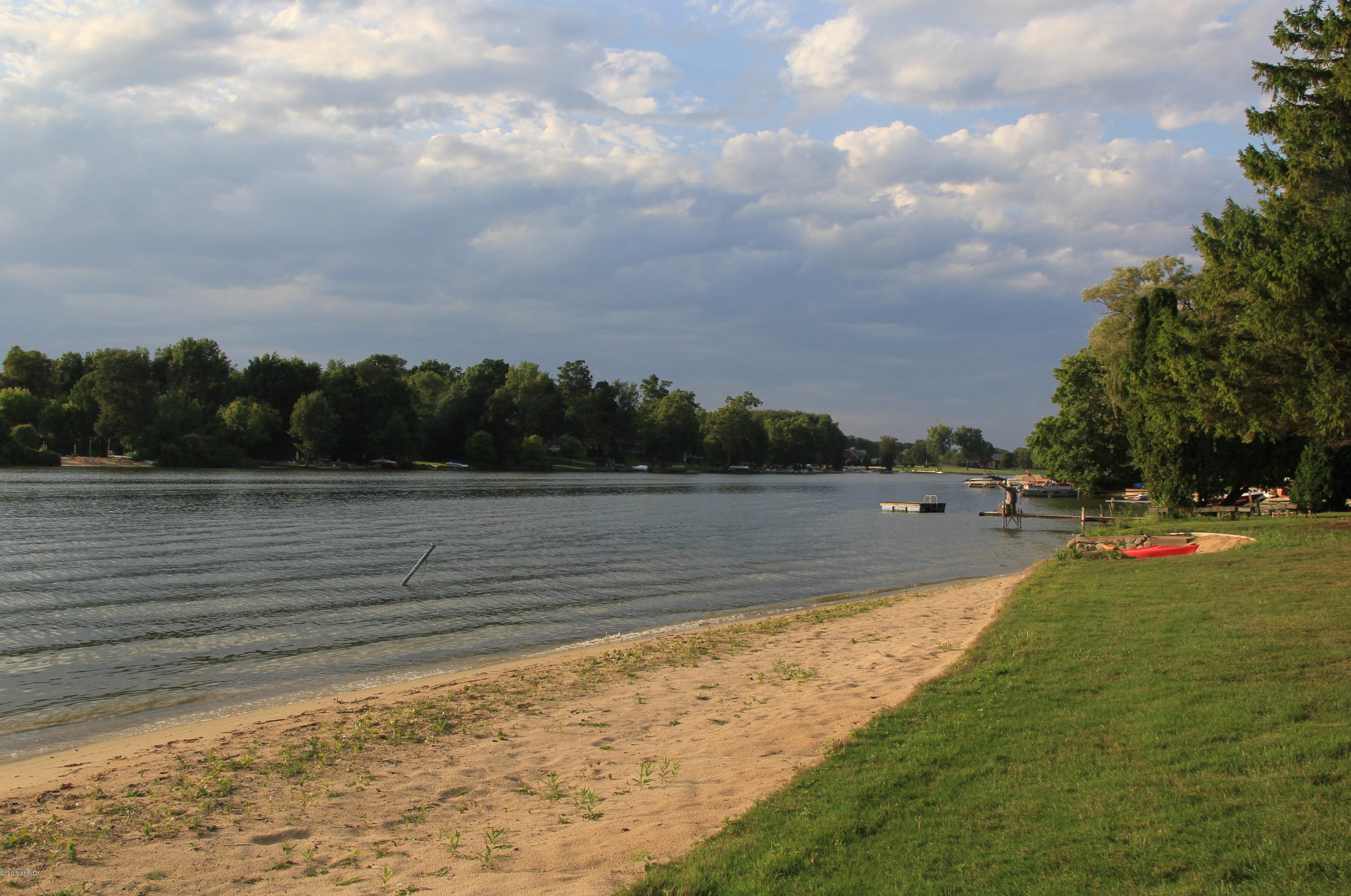 6839 Noffke Dr, Caledonia, MI 49316-8807