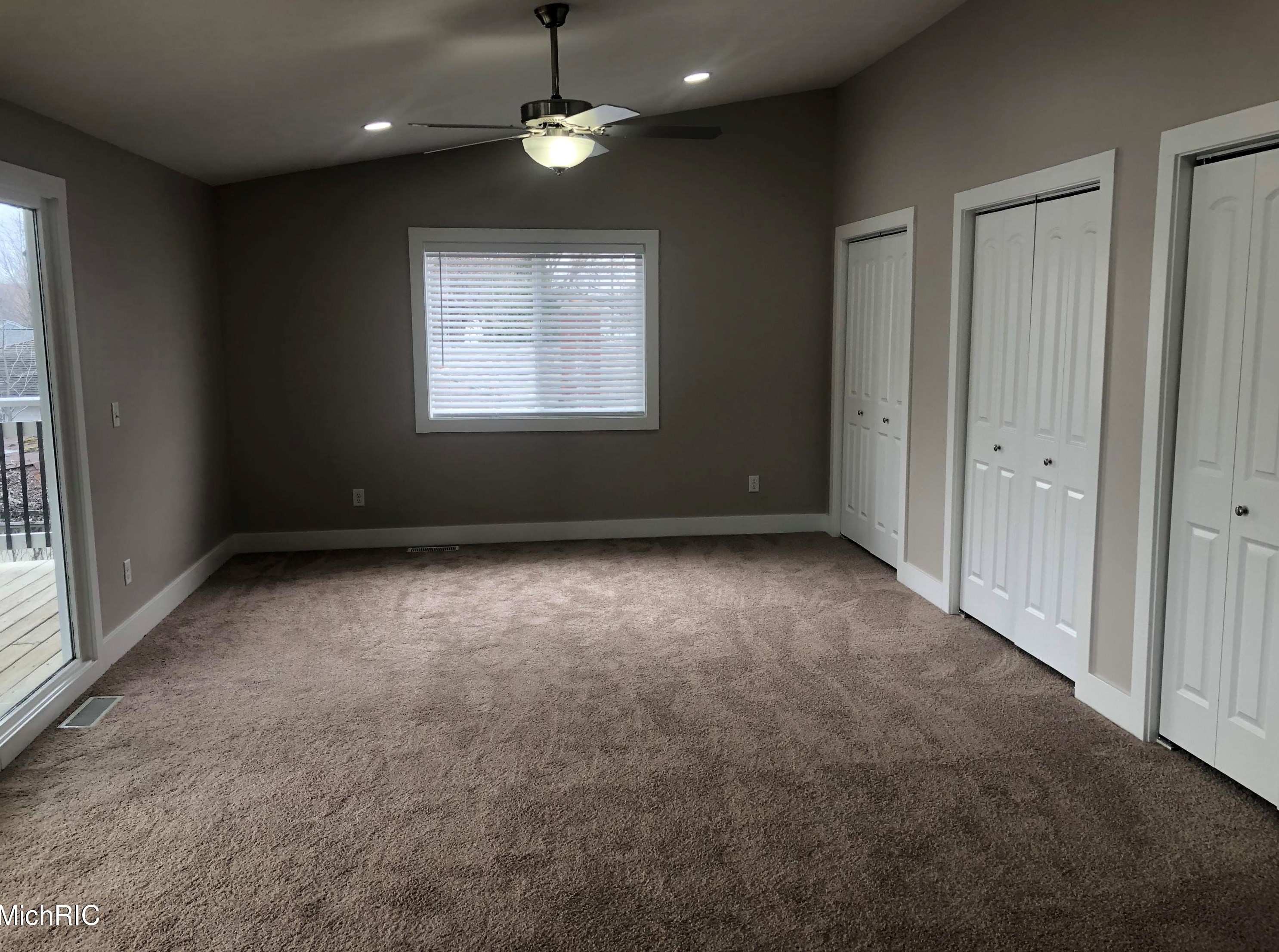 494 Shore Dr, Caledonia MI  49316-9227 exterior