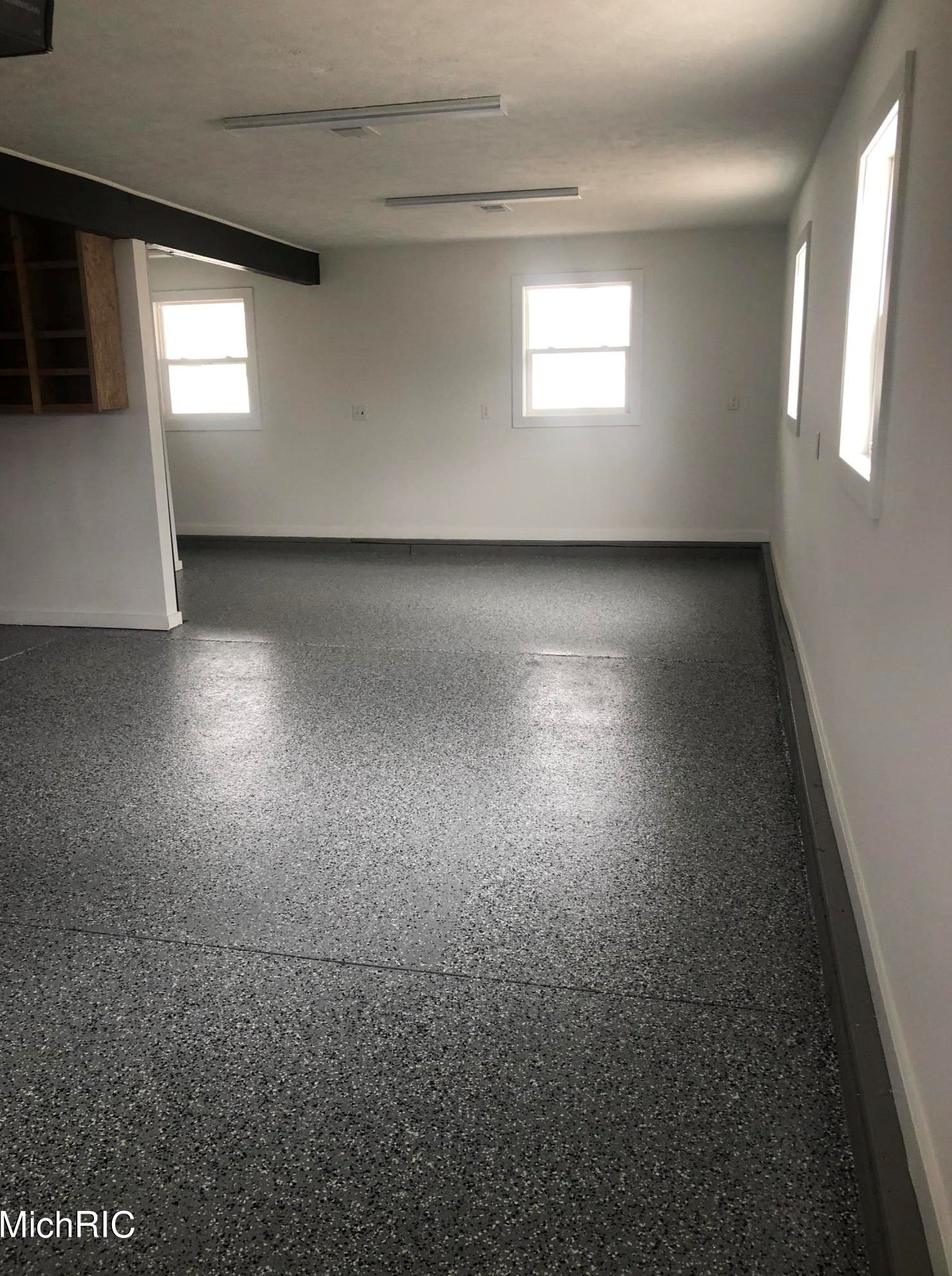 494 Shore Dr, Caledonia MI  49316-9227 exterior