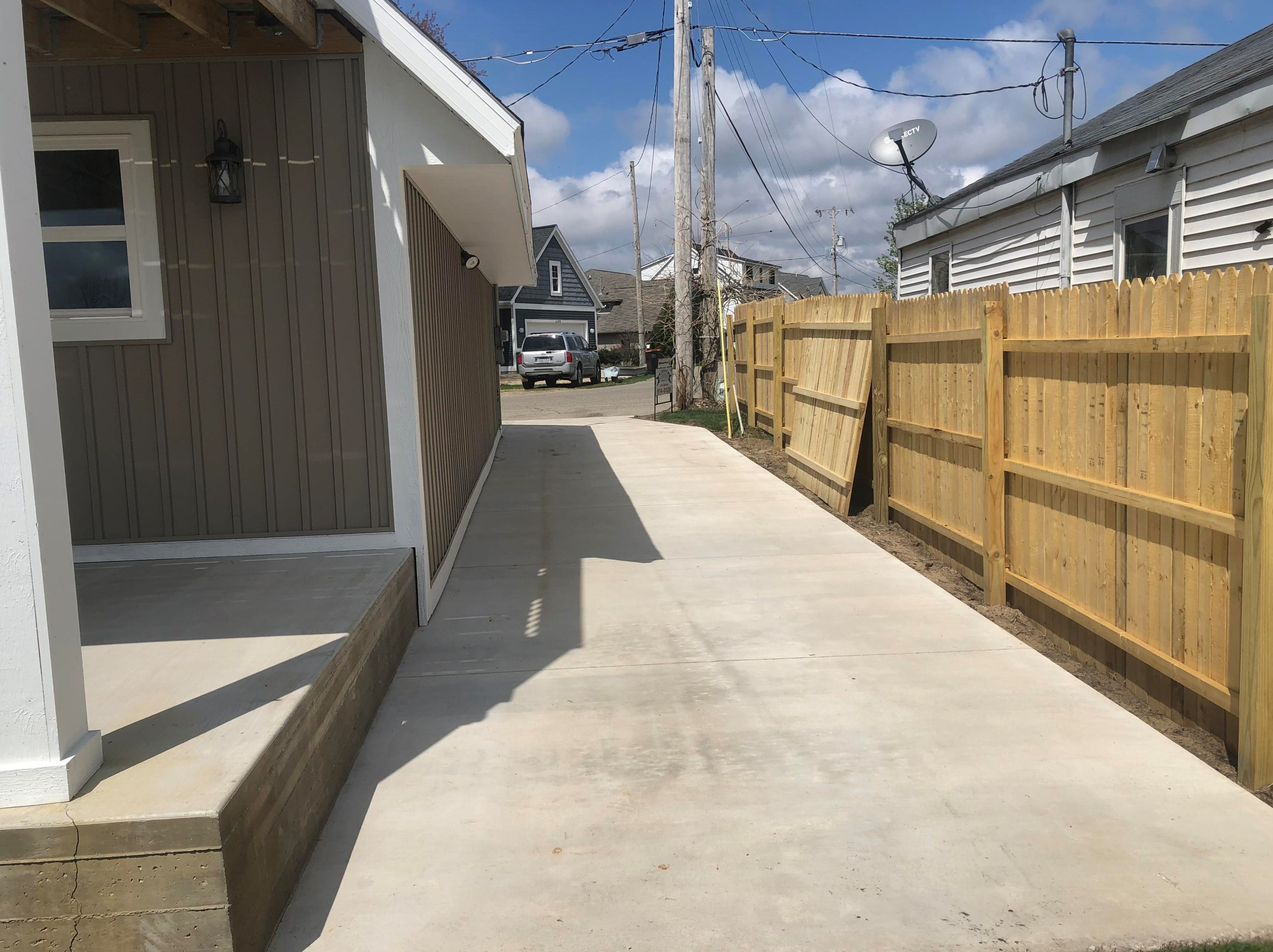 494 Shore Dr, Caledonia MI  49316-9227 exterior