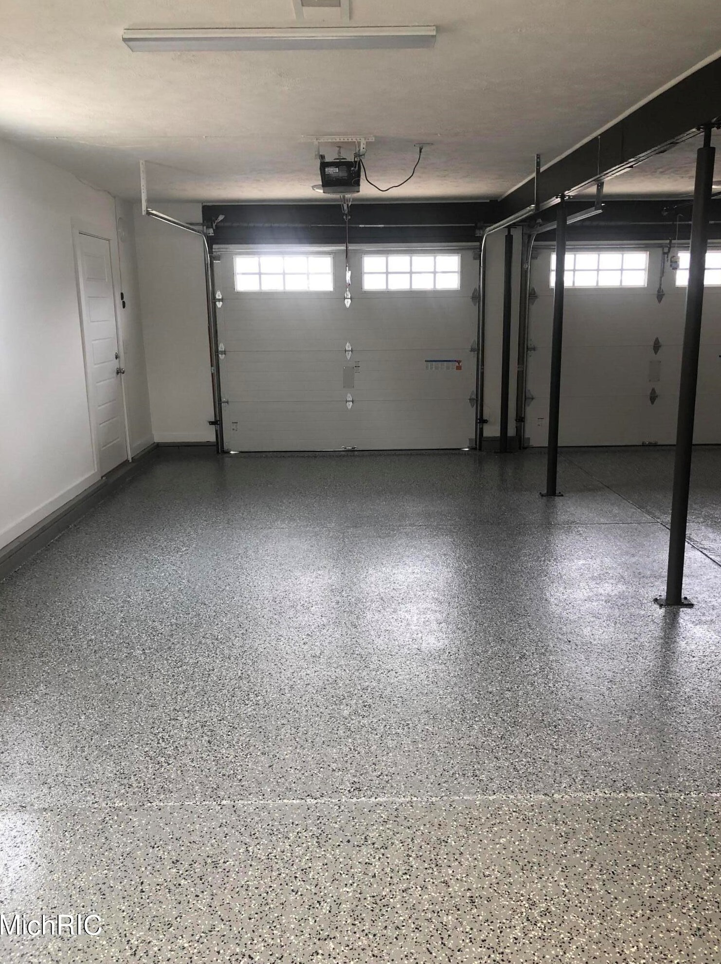 494 Shore Dr, Caledonia MI  49316-9227 exterior