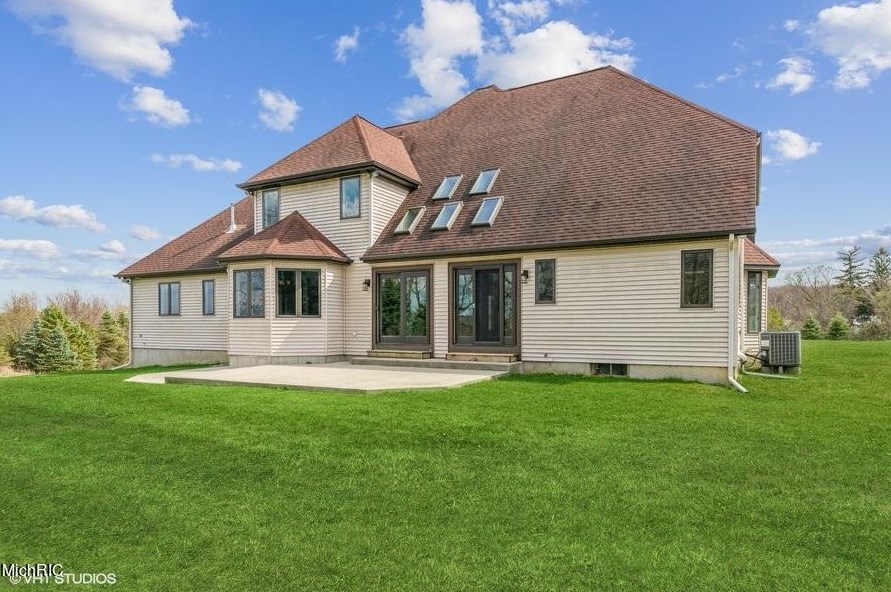 7556 Parsonage Rd, Saranac, MI 48881-9514