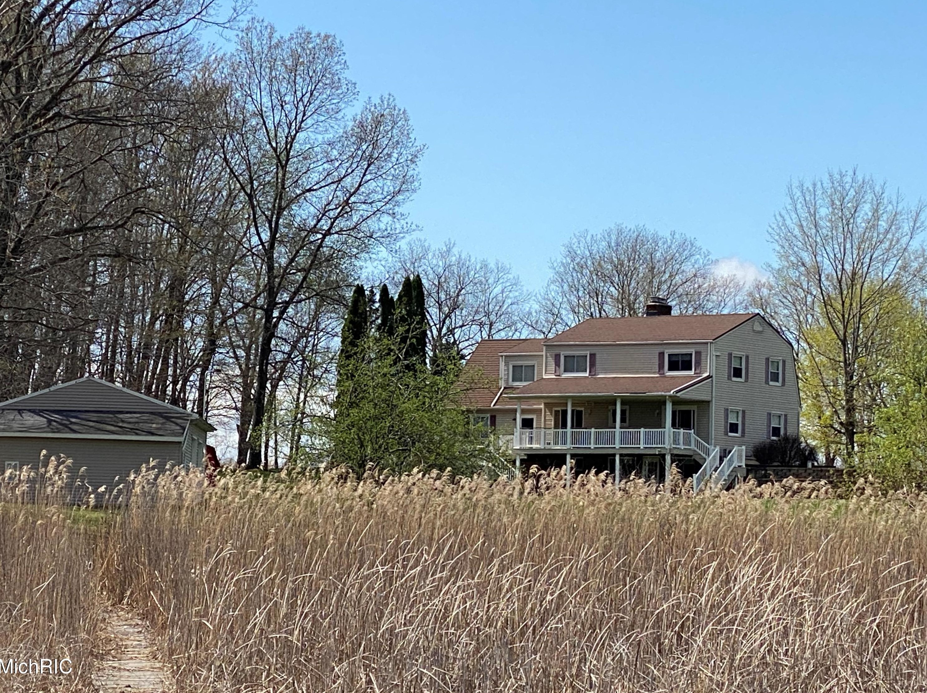 11923 Gilkey Lake Rd, Delton, MI 49046-9543