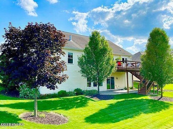 2641 Tamarack Dr, Jenison, MI 49428-9192