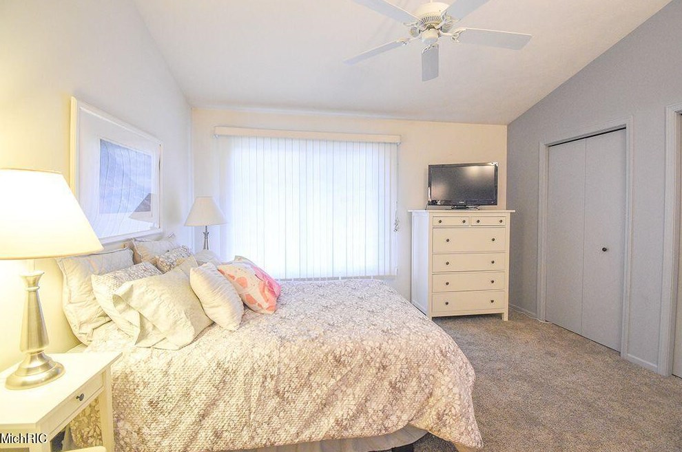 507 Abbey Mill Dr, Ada MI 49301-7746 exterior