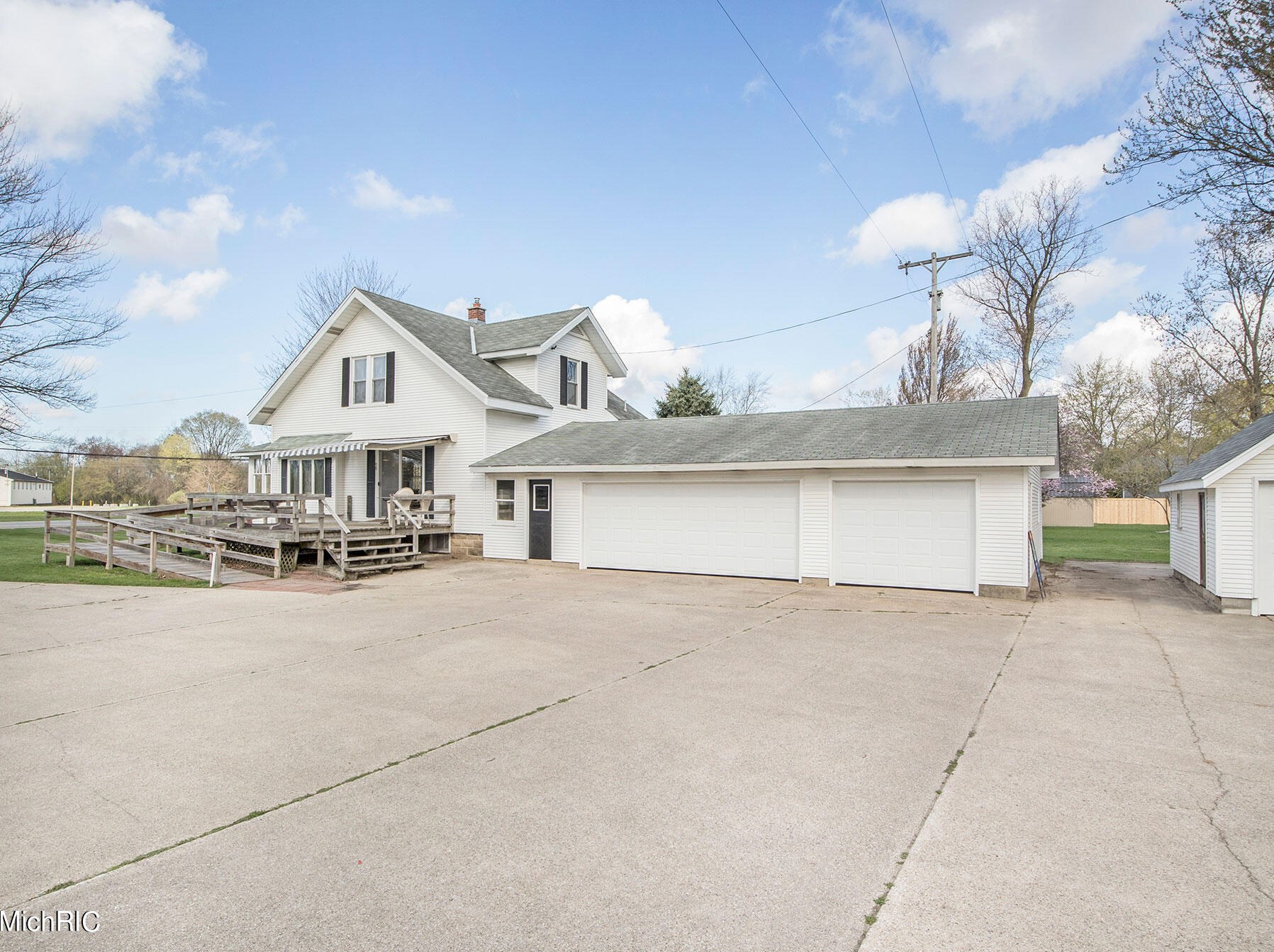 3651 Lincoln Rd, Hamilton, MI 49419