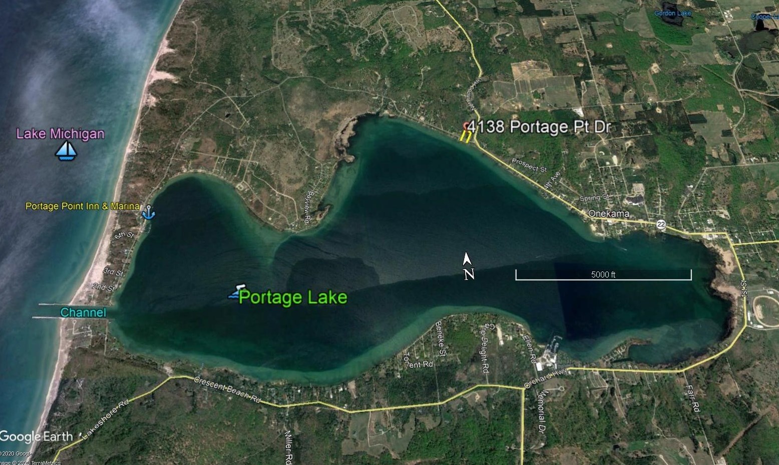 4138 Portage Point Dr, Onekama, MI 49675