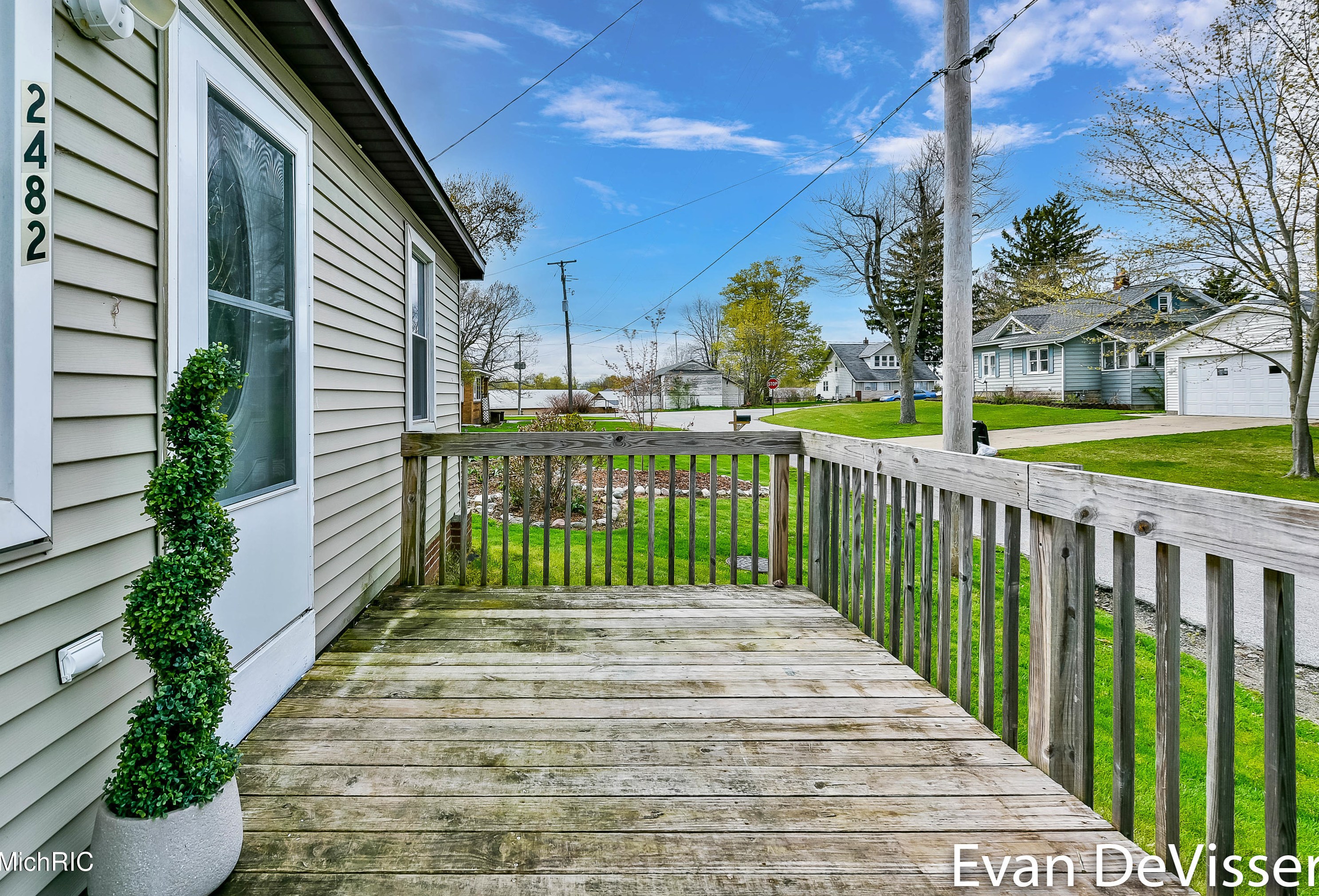 2482 85th St, Byron Township MI  49315-9260 exterior