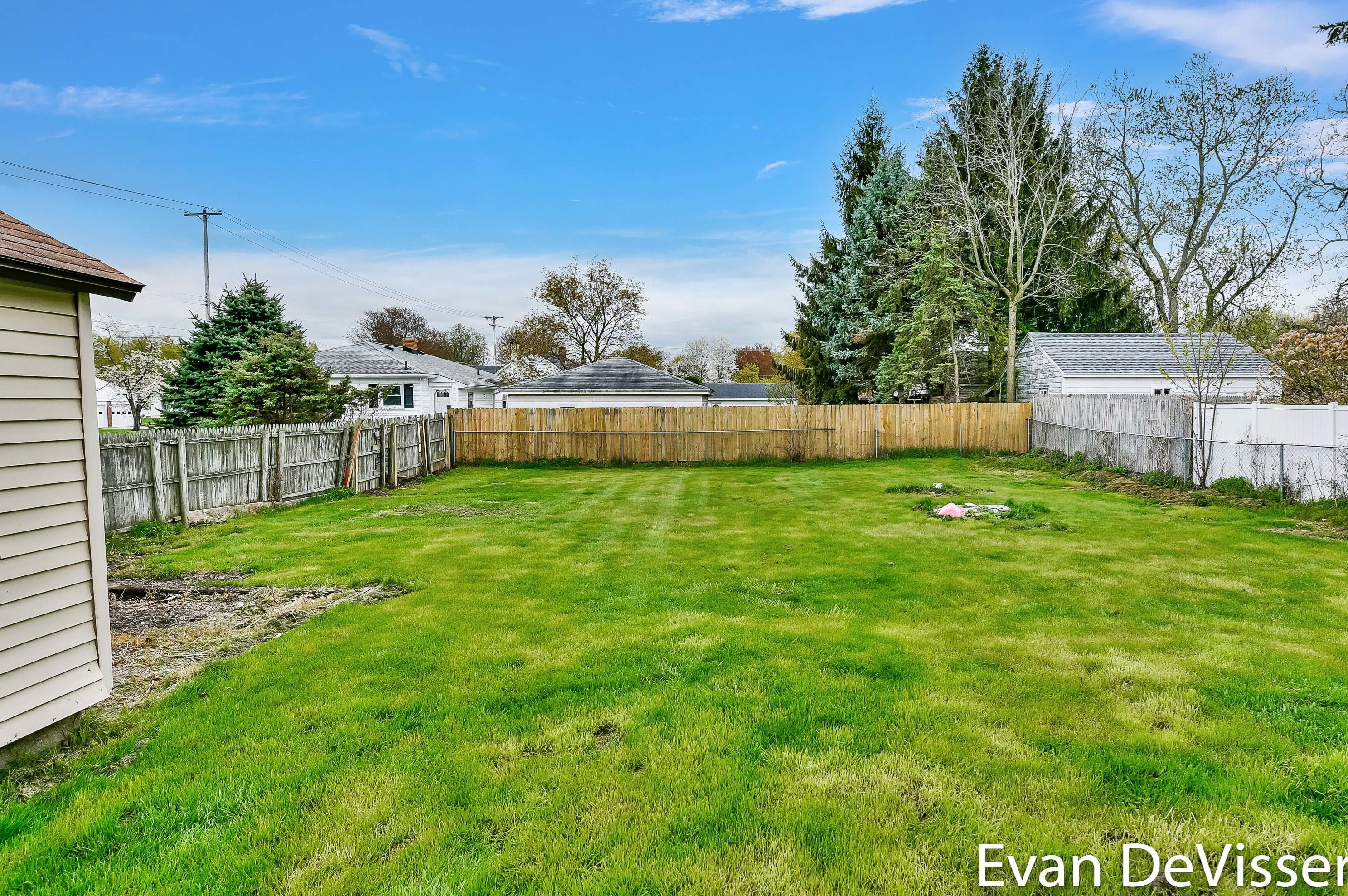 2482 85th St, Byron Township MI  49315-9260 exterior