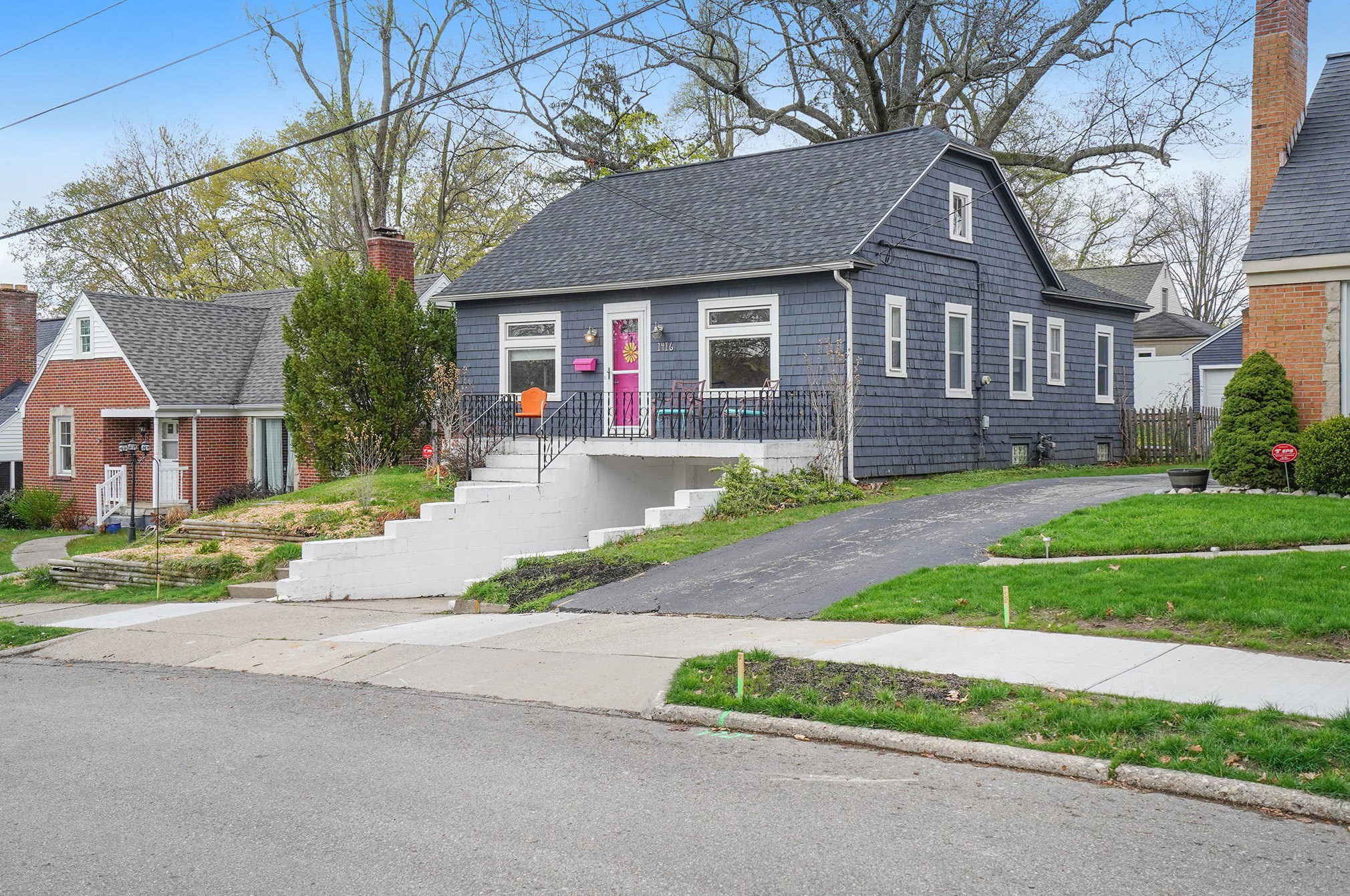 1416 Philadelphia Ave, Grand Rapids MI  49507-2234 exterior