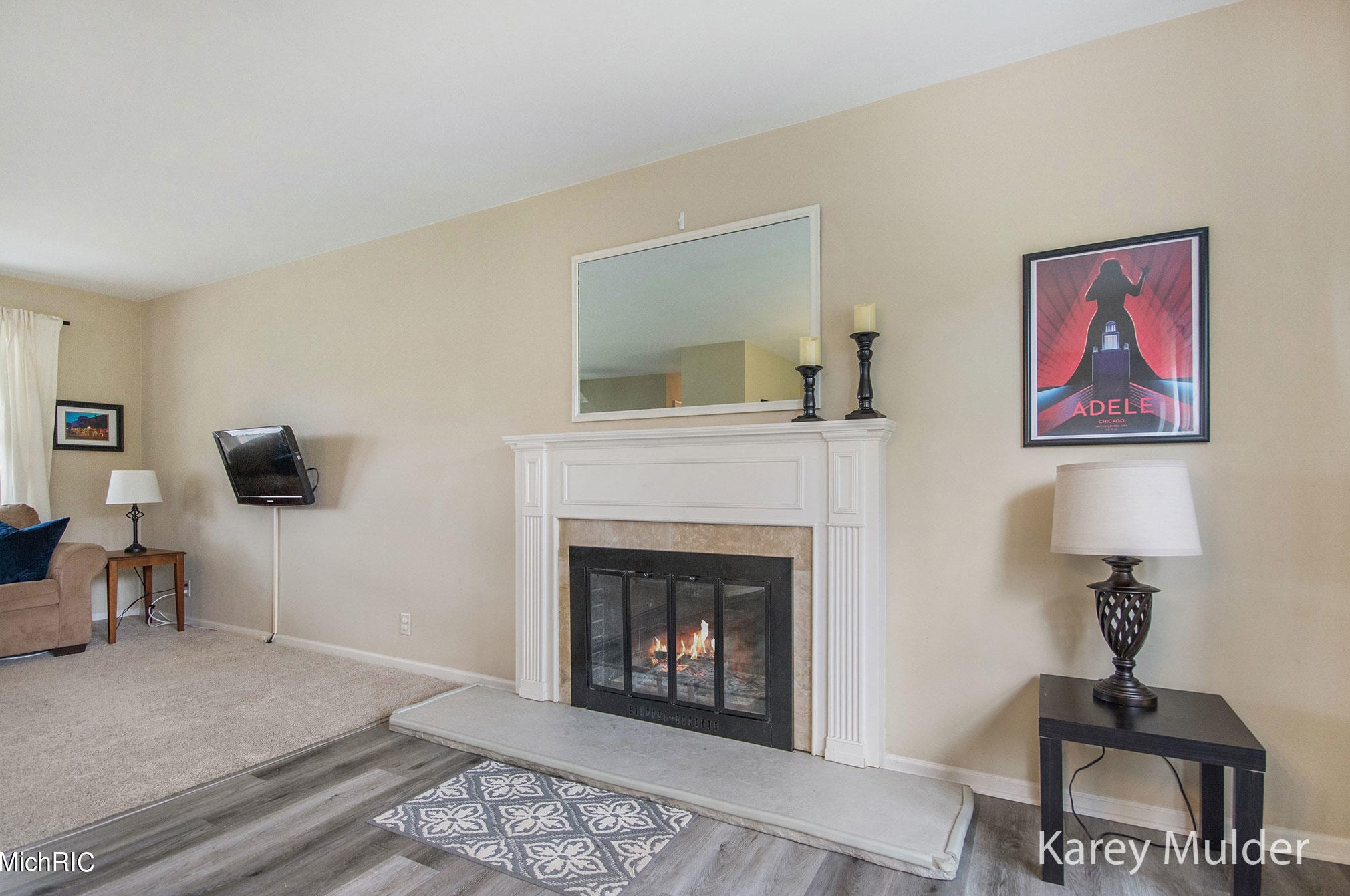 1073 Lockridge Dr, Grand Rapids MI  49505-4841 exterior