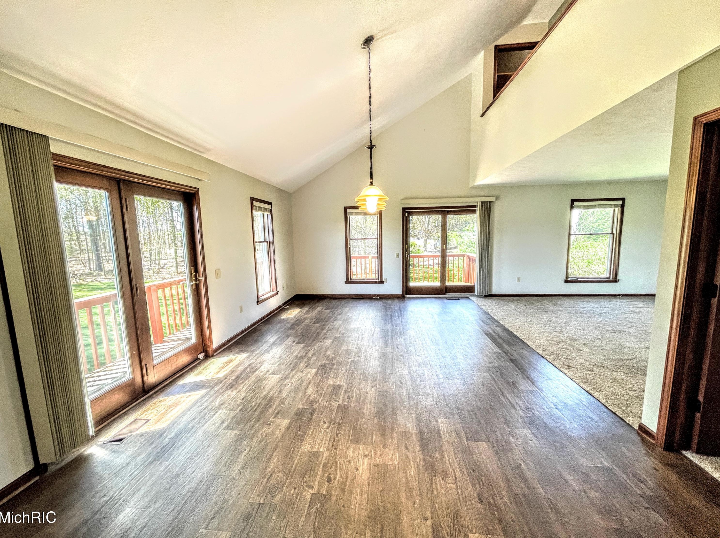 515 Martindale St, Sparta, MI 49345-1466