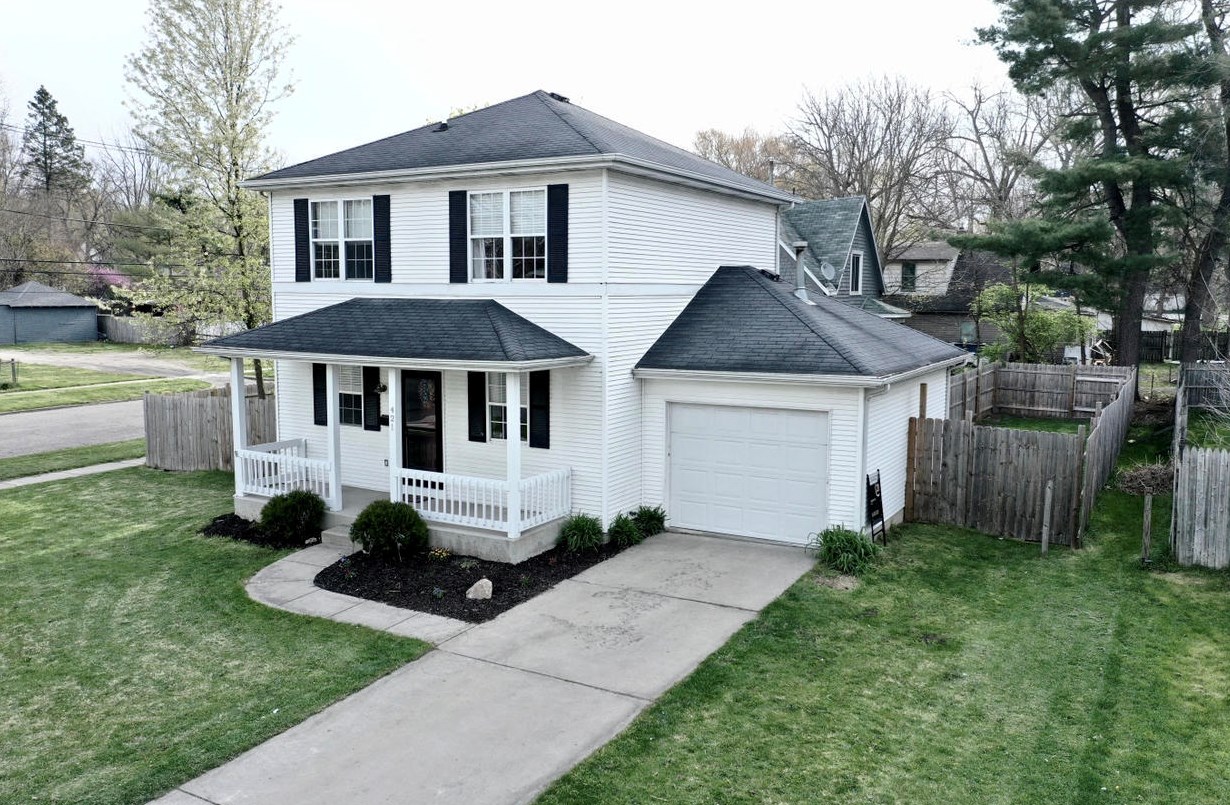 421 5th St, Niles, MI 49120-2440