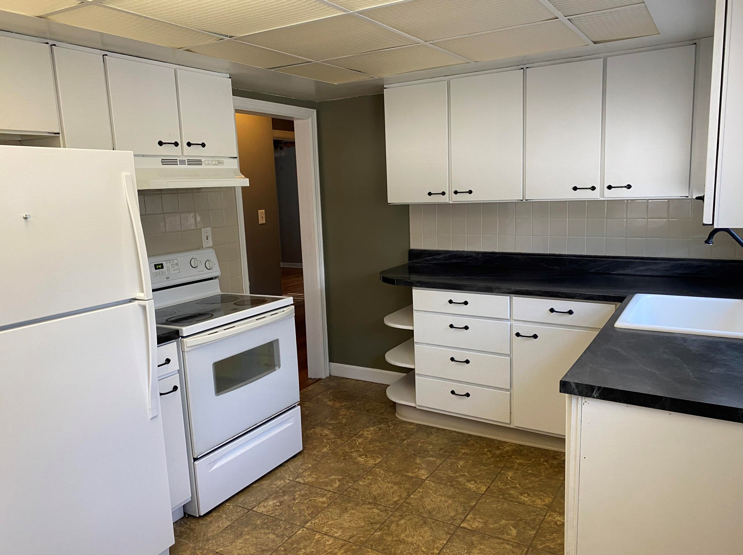 80 Circle Dr, Coldwater, MI 49036-1155