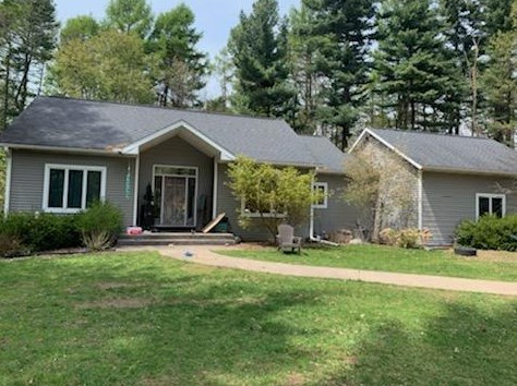 09122 32nd St, Gobles, MI 49055