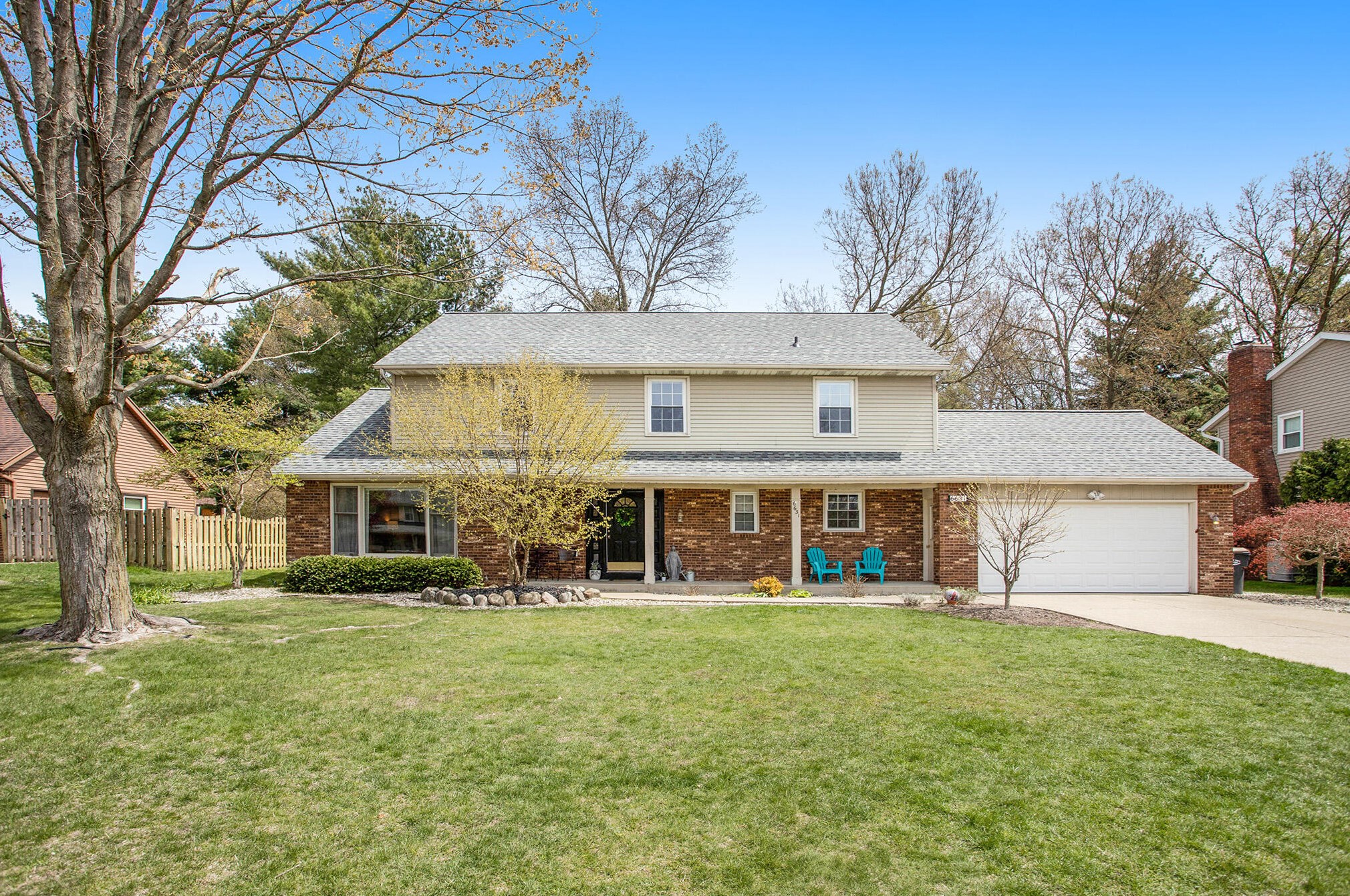 6631 Pleasantview Dr, Kalamazoo, MI 49024-1034