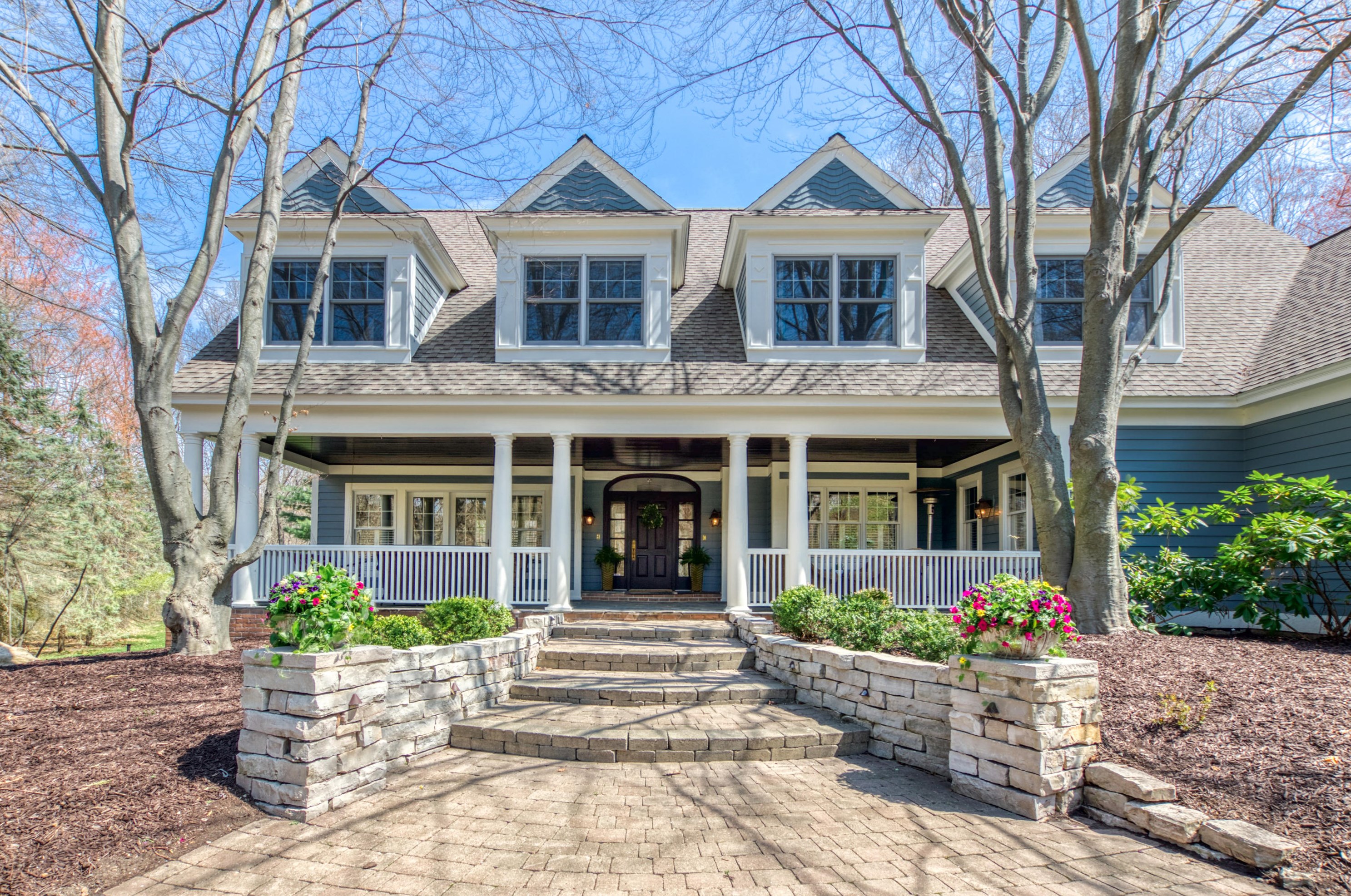 1920 Sterling Oaks Blvd, Ada, MI 49301-9283