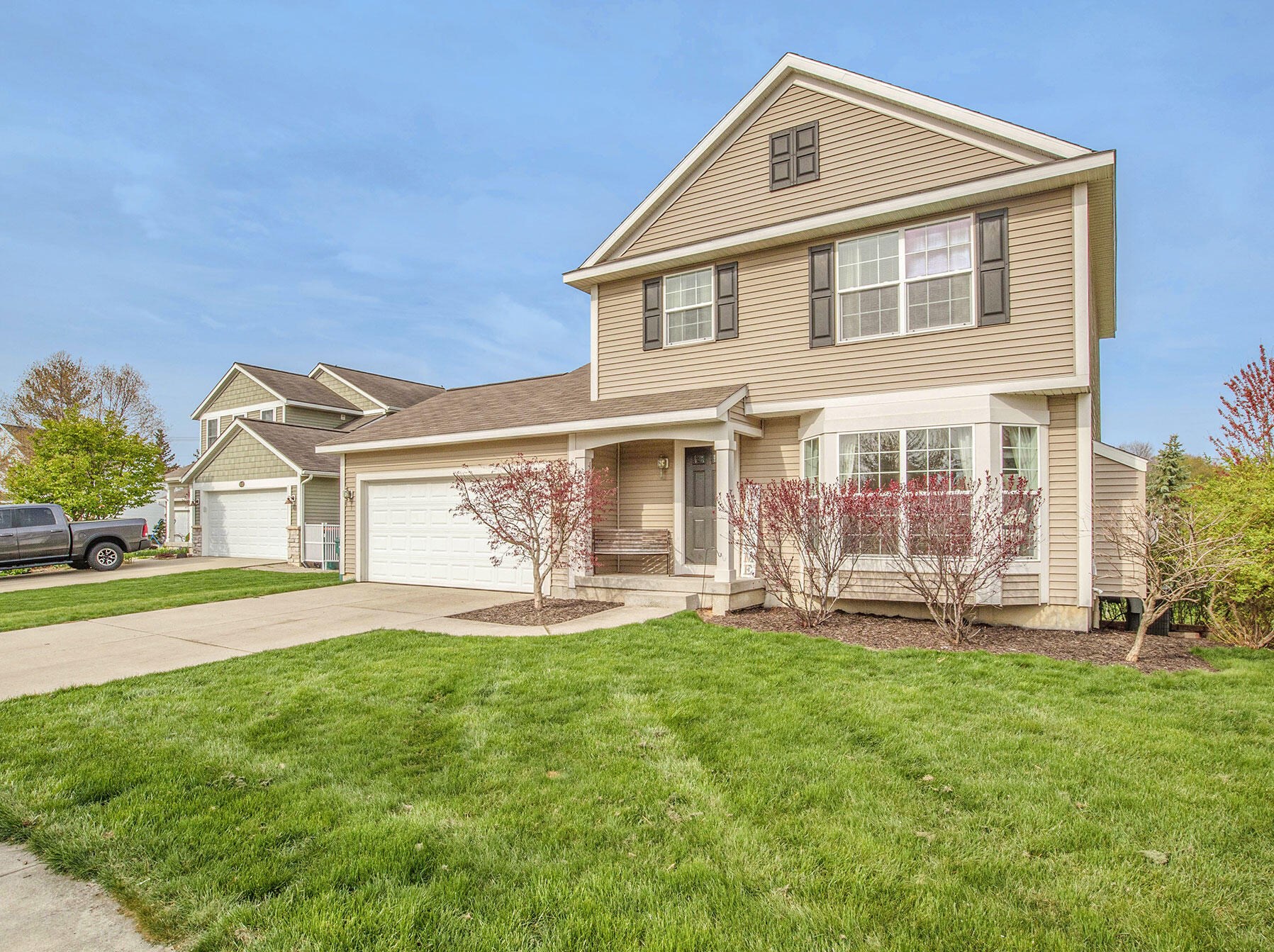 8449 Tucker Ct, Jenison, MI 49428-8679