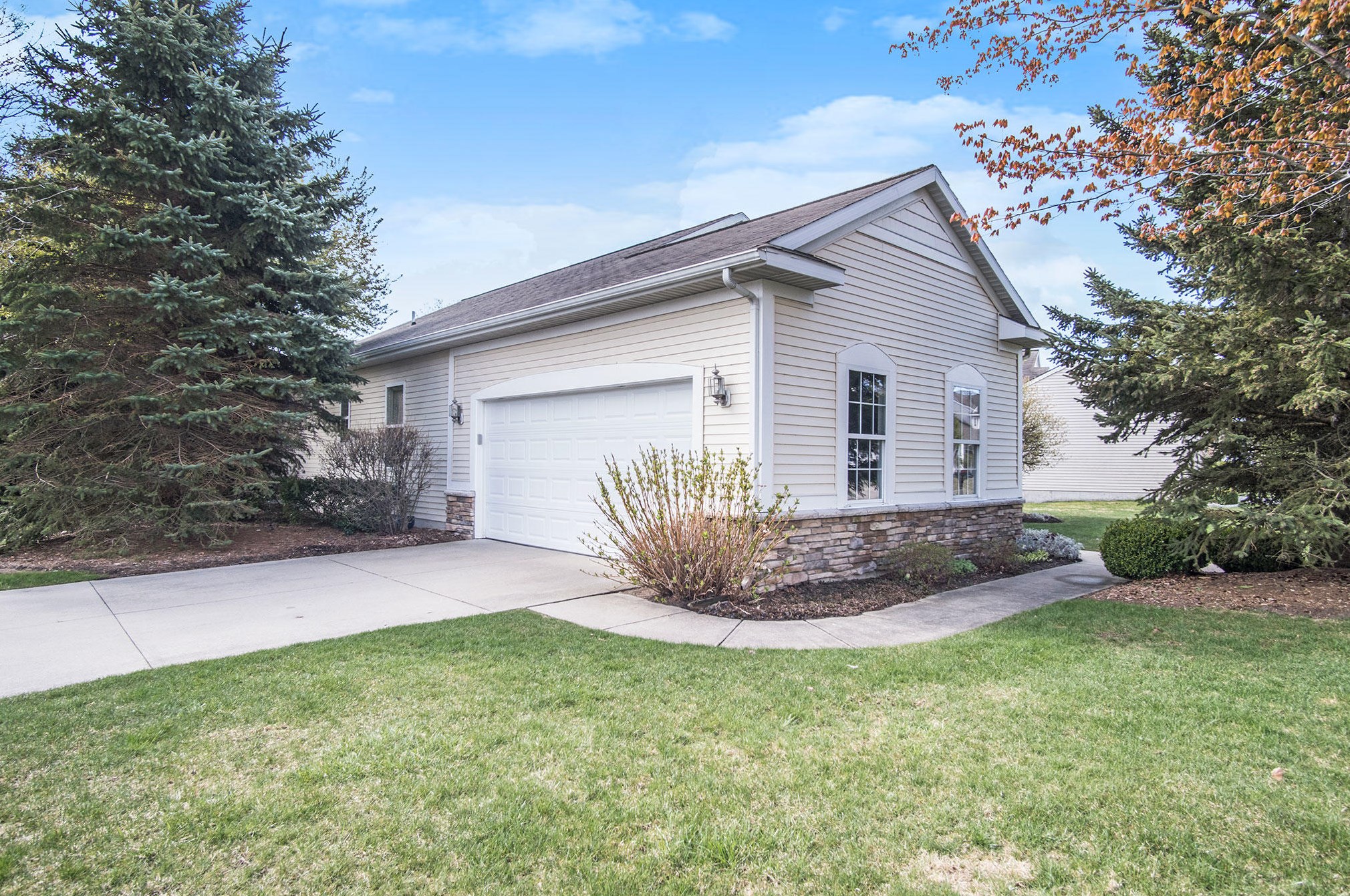 6822 Windflower Way, Meskegon, MI 49444-7753