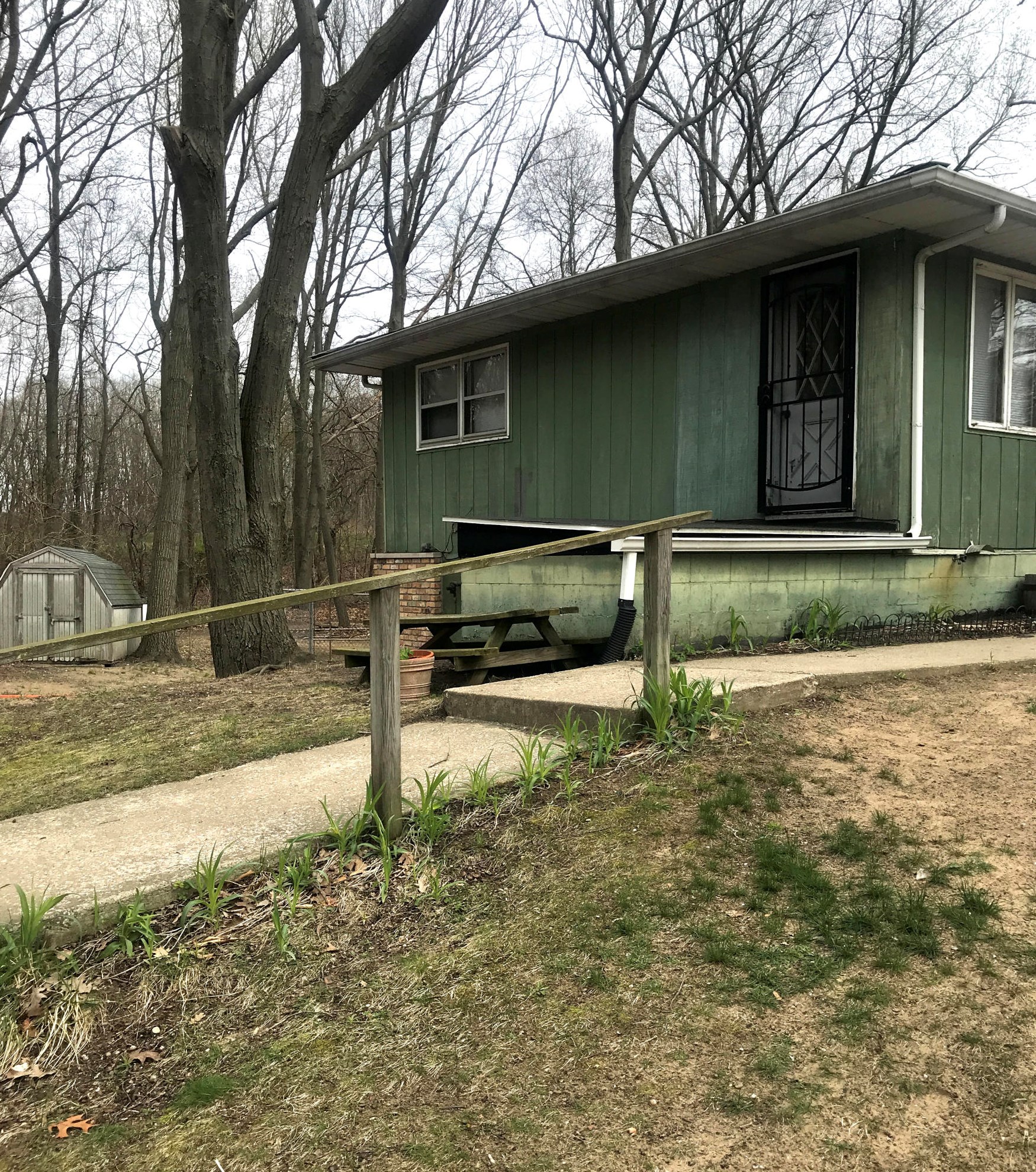 7071 Ryor St, Coloma, MI 49038-9379