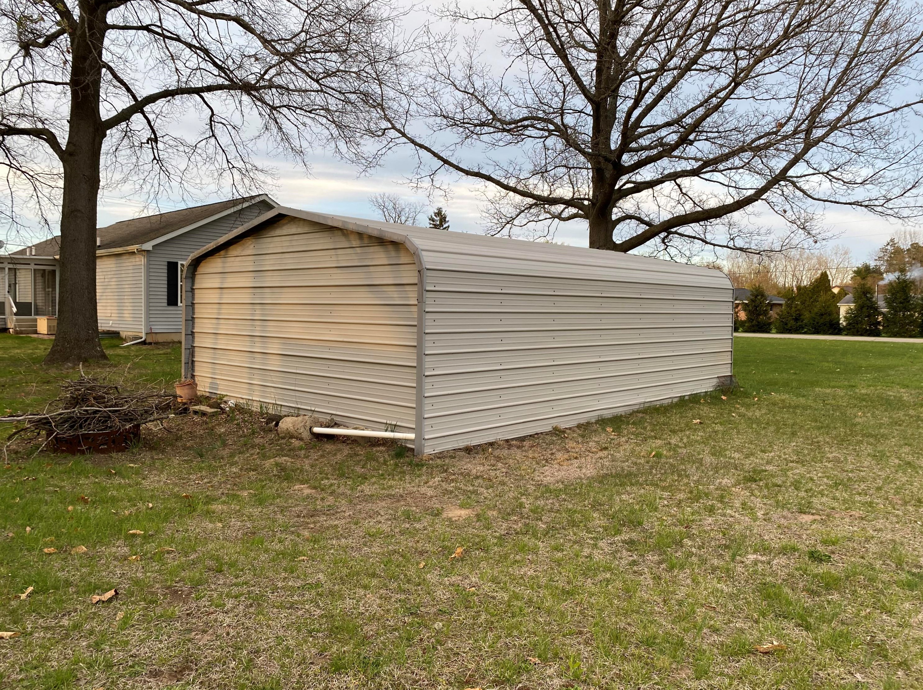 998 Leet Rd, Niles MI 49120-9741 exterior