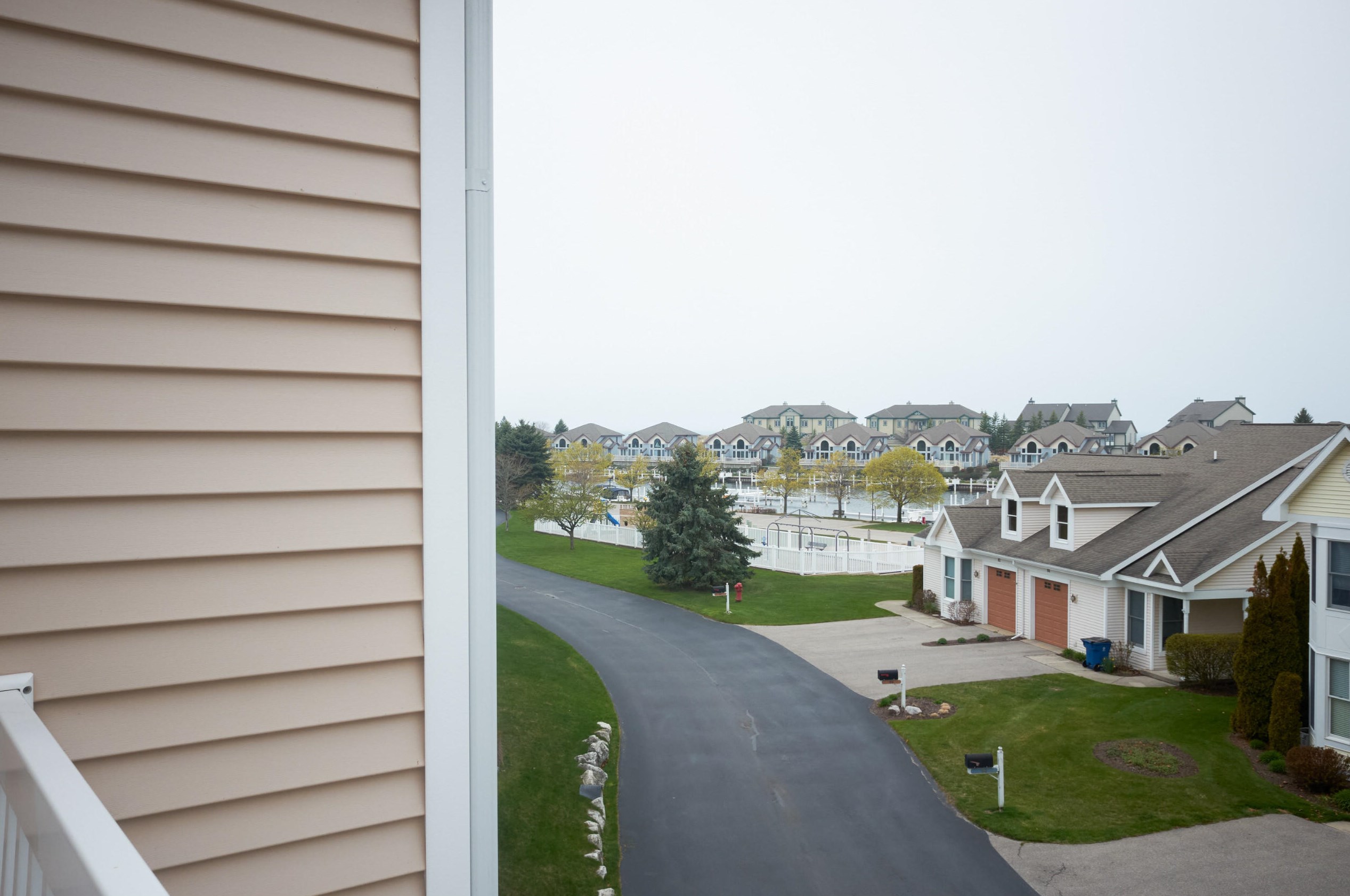 92 Charter Ct, Stronach, MI 49660-3511