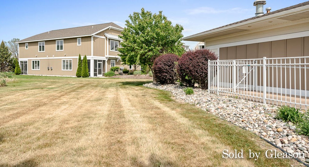 920 Savidge St, Spring Lake MI  49456 exterior