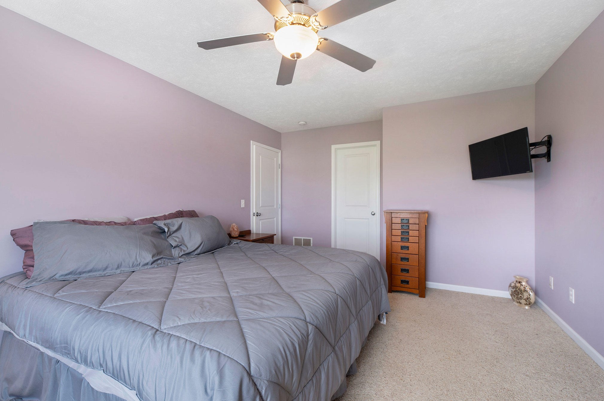 9326 Clear Meadow Dr, Ada MI 49301-8119 exterior