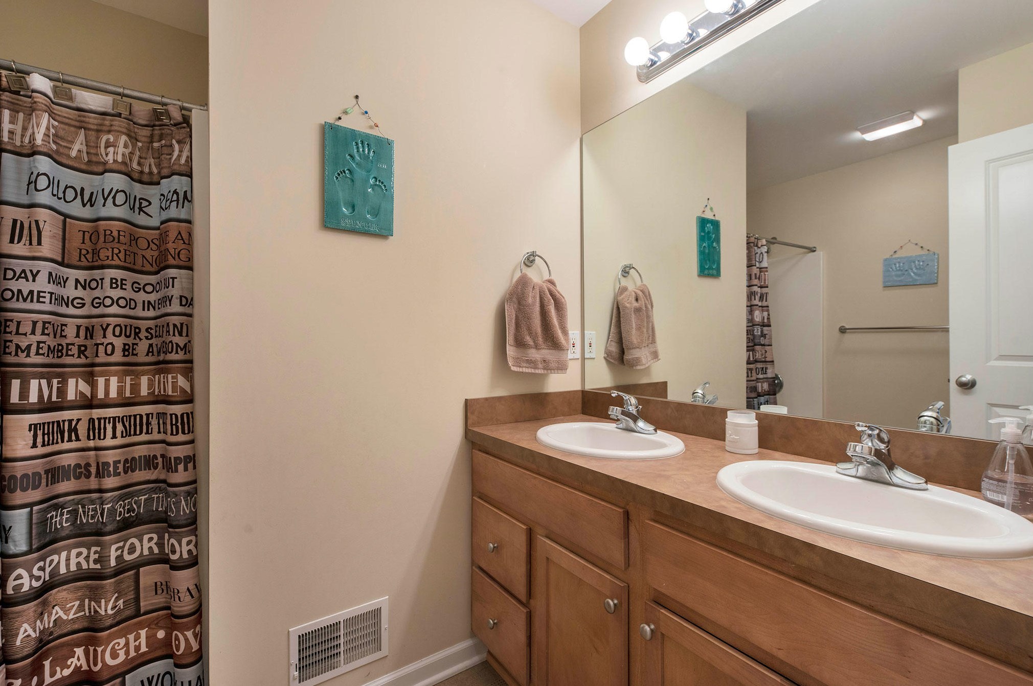 9326 Clear Meadow Dr, Ada MI 49301-8119 exterior