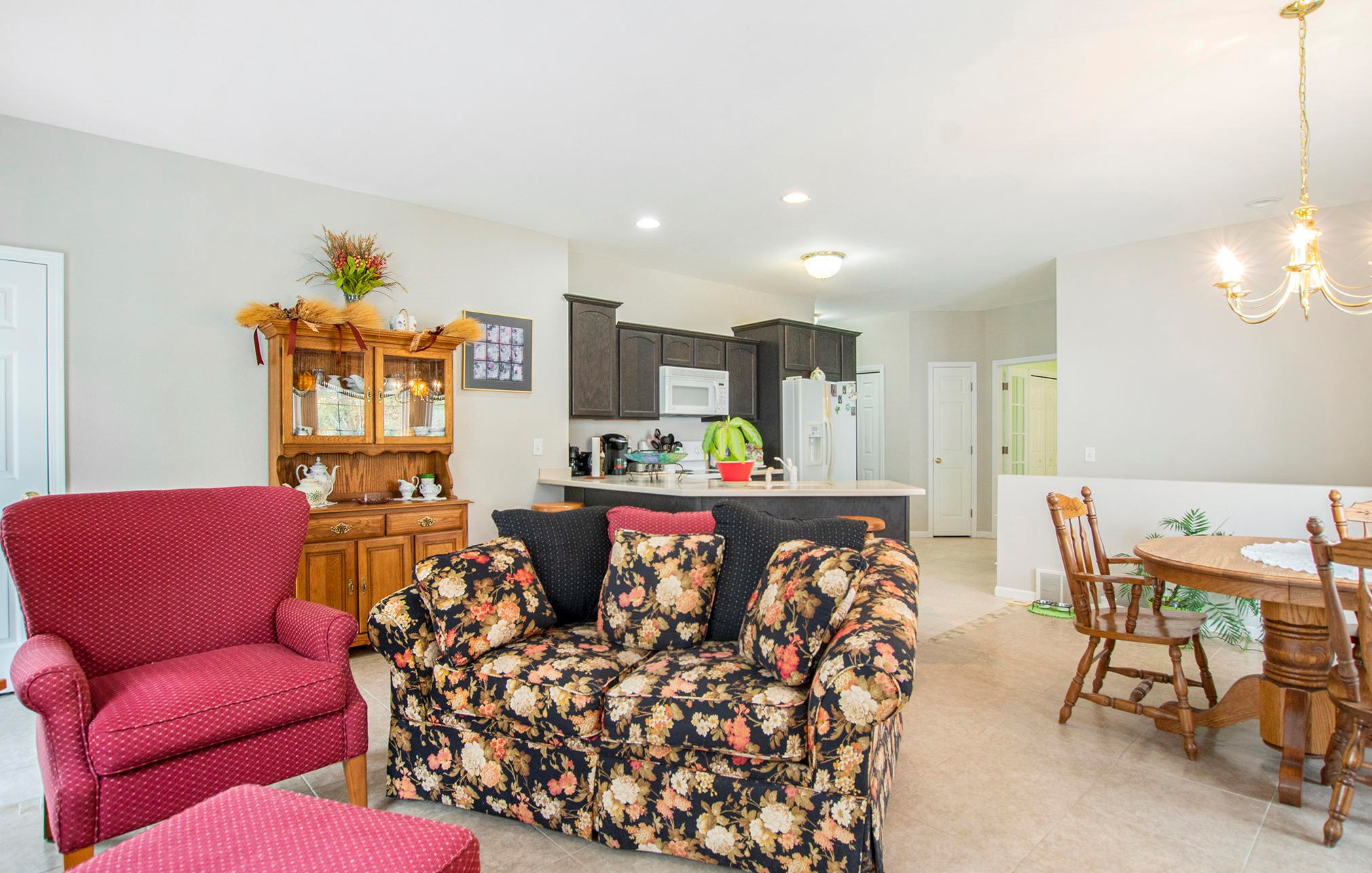 15009 Saddlebrook Trl, Spring Lake MI  49456-8983 exterior