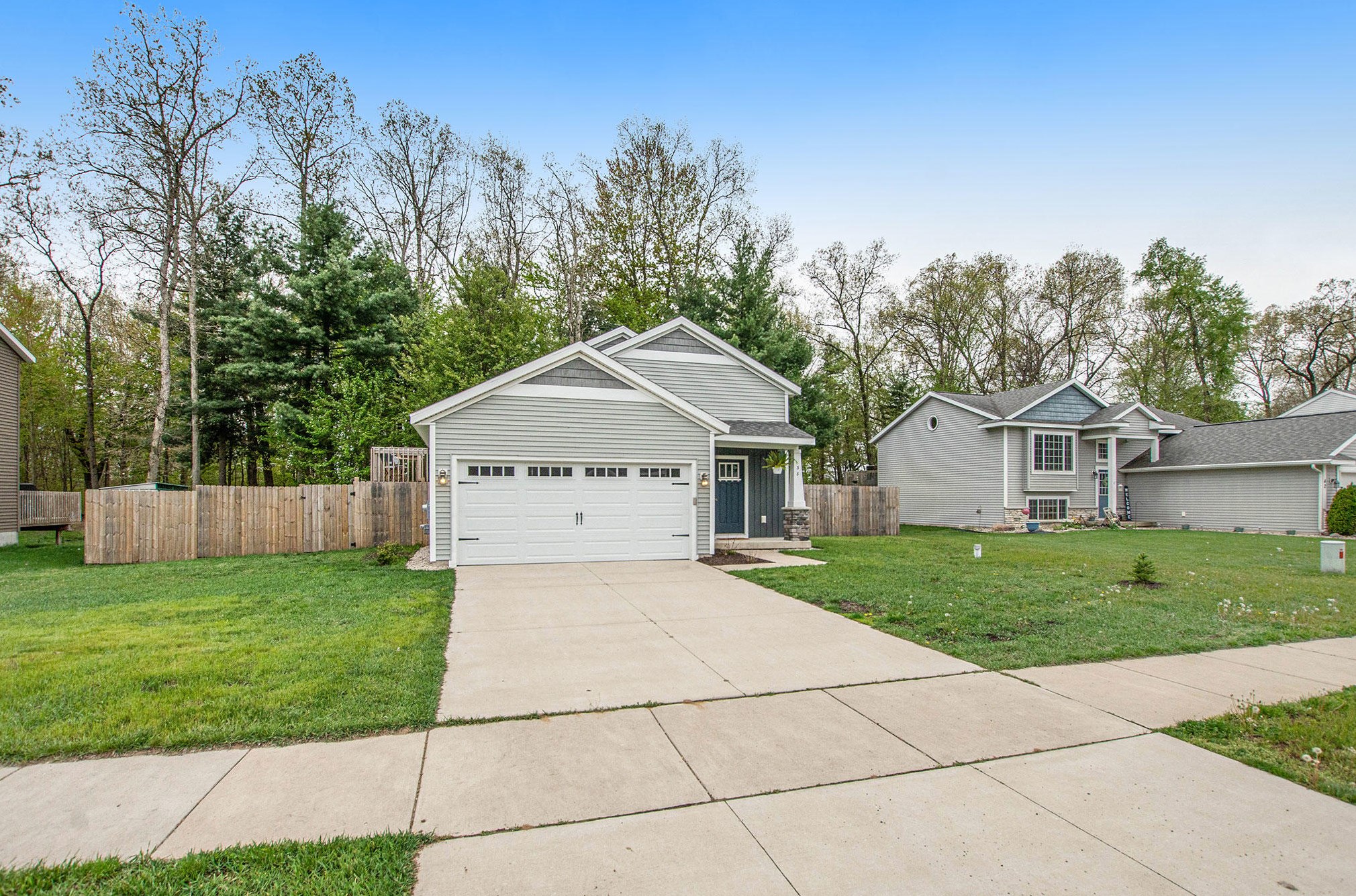 38 Cannonball Ln, Wayland, MI 49348-9441