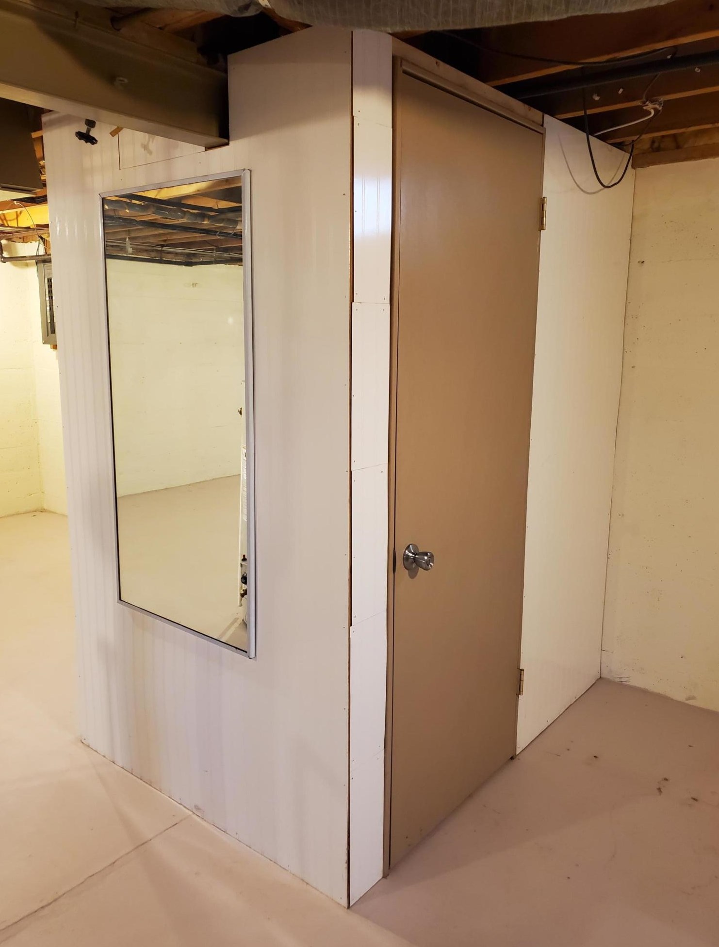 817 Tamarack Ave, Grand Rapids MI  49504-4350 exterior