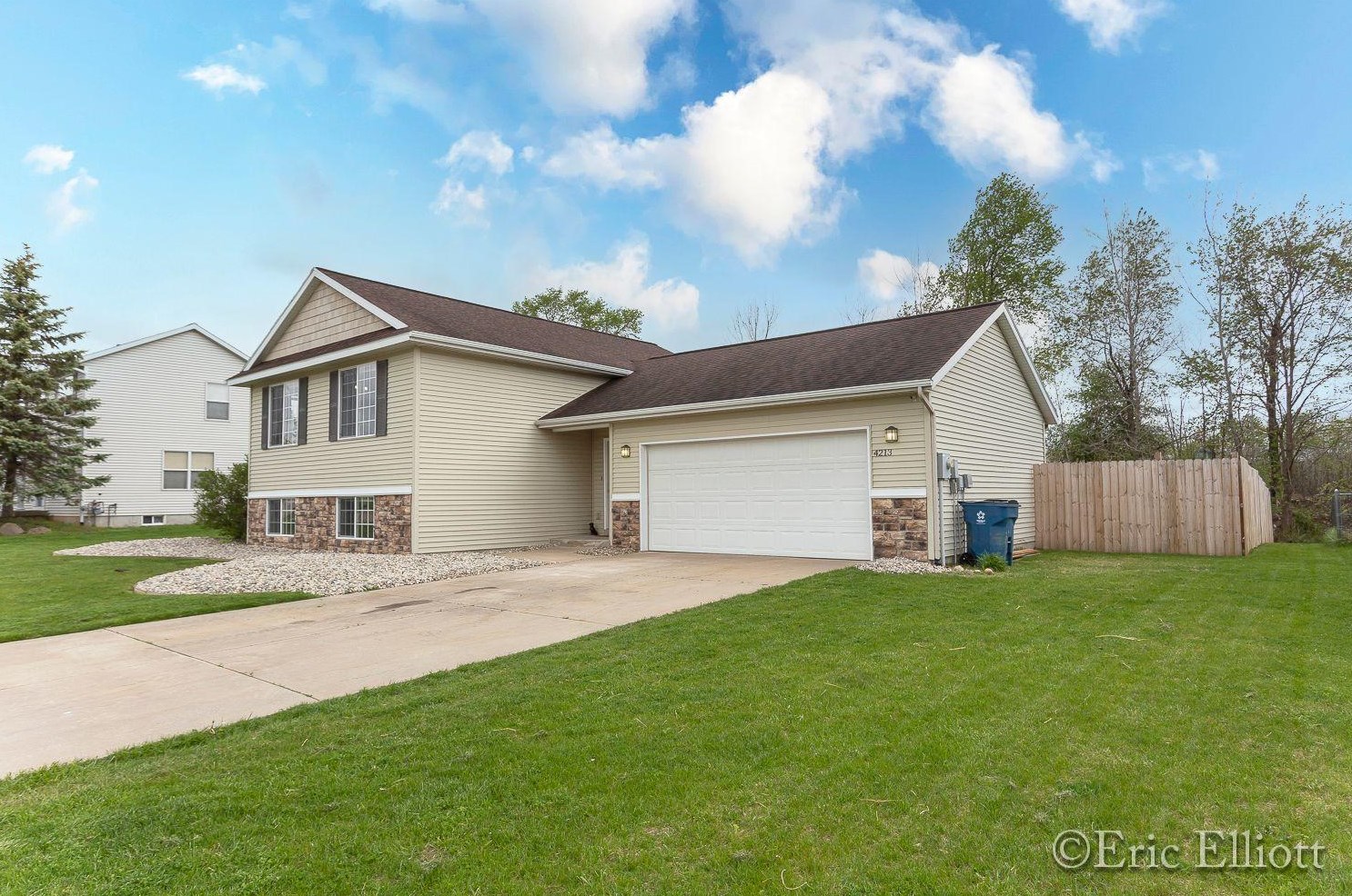 4213 Homestead, Wayland, MI 49348-8975