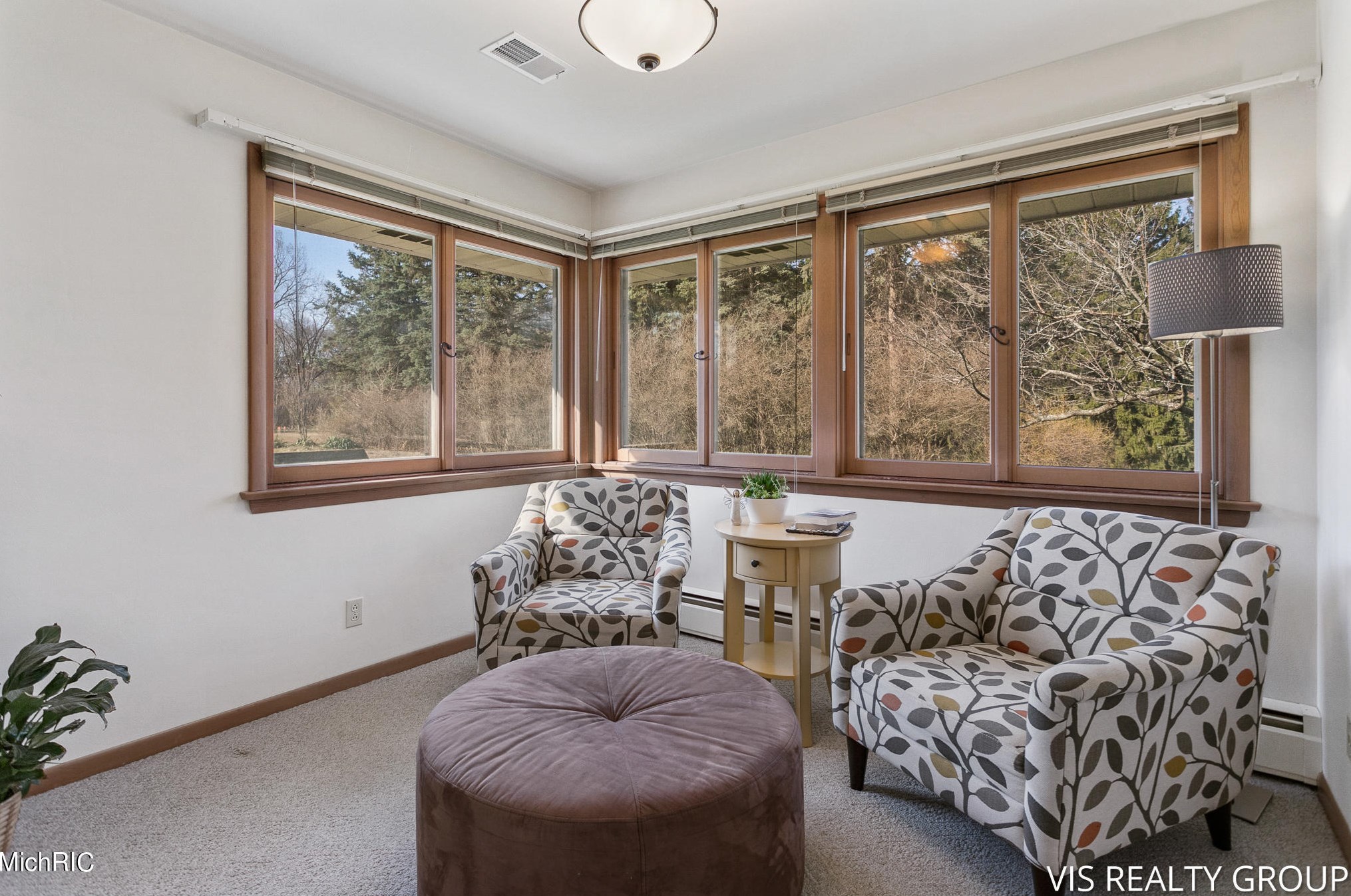 15746 Pruin St, Spring Lake MI  49456-2233 exterior