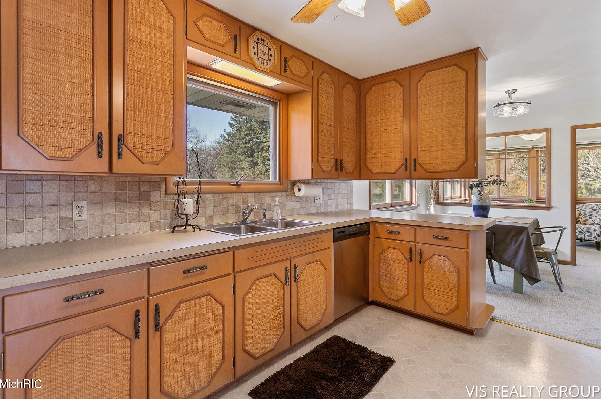 15746 Pruin St, Spring Lake MI  49456-2233 exterior