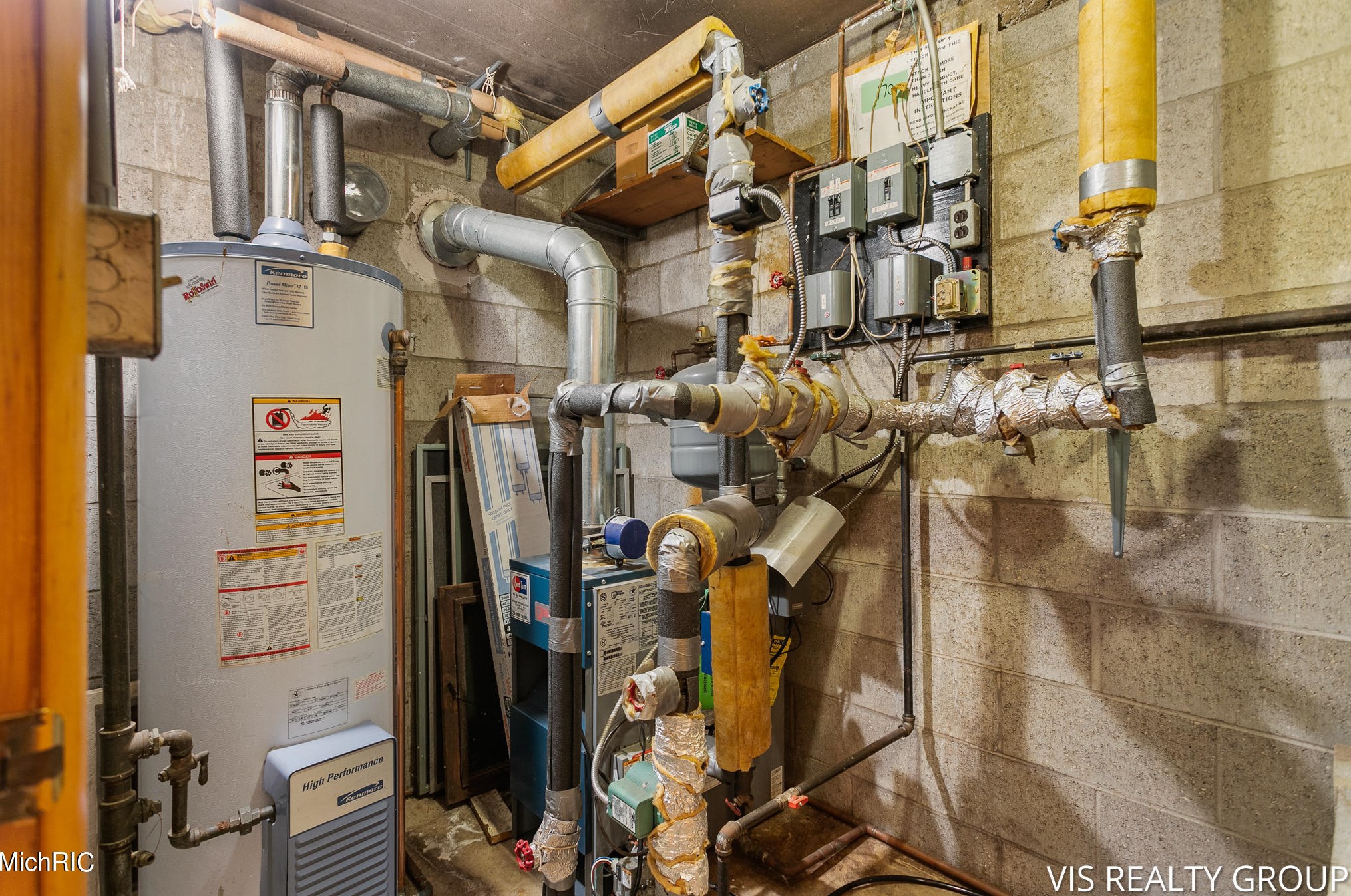 15746 Pruin St, Spring Lake MI  49456-2233 exterior