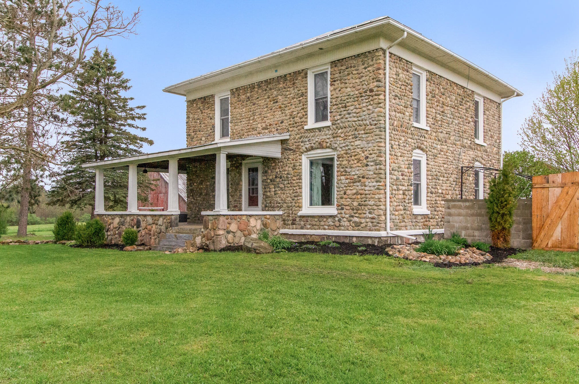 6944 Fremont Rd, Millbrook, MI 49310-9745