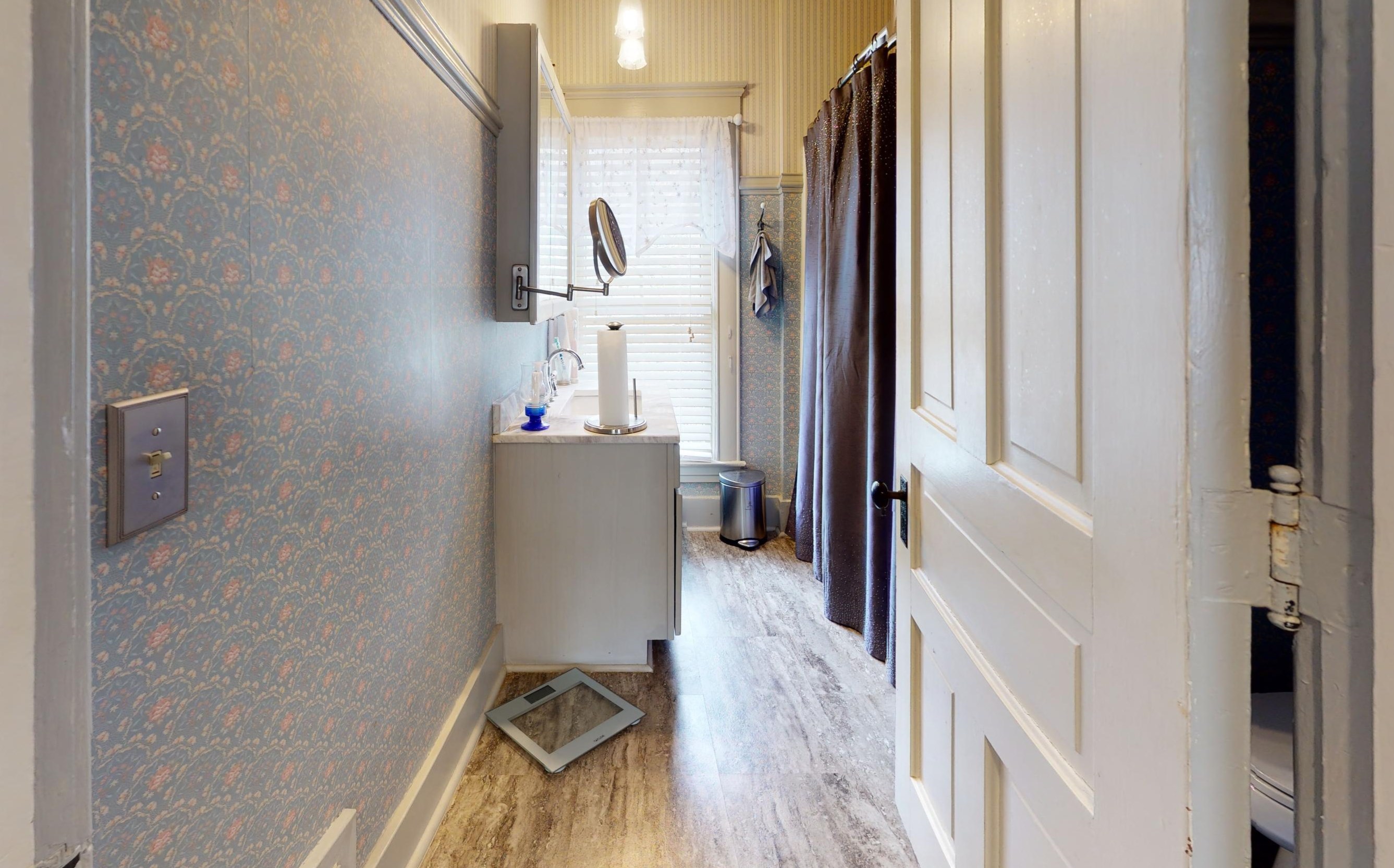 506 Prospect St, Marshall MI  49068-1248 exterior