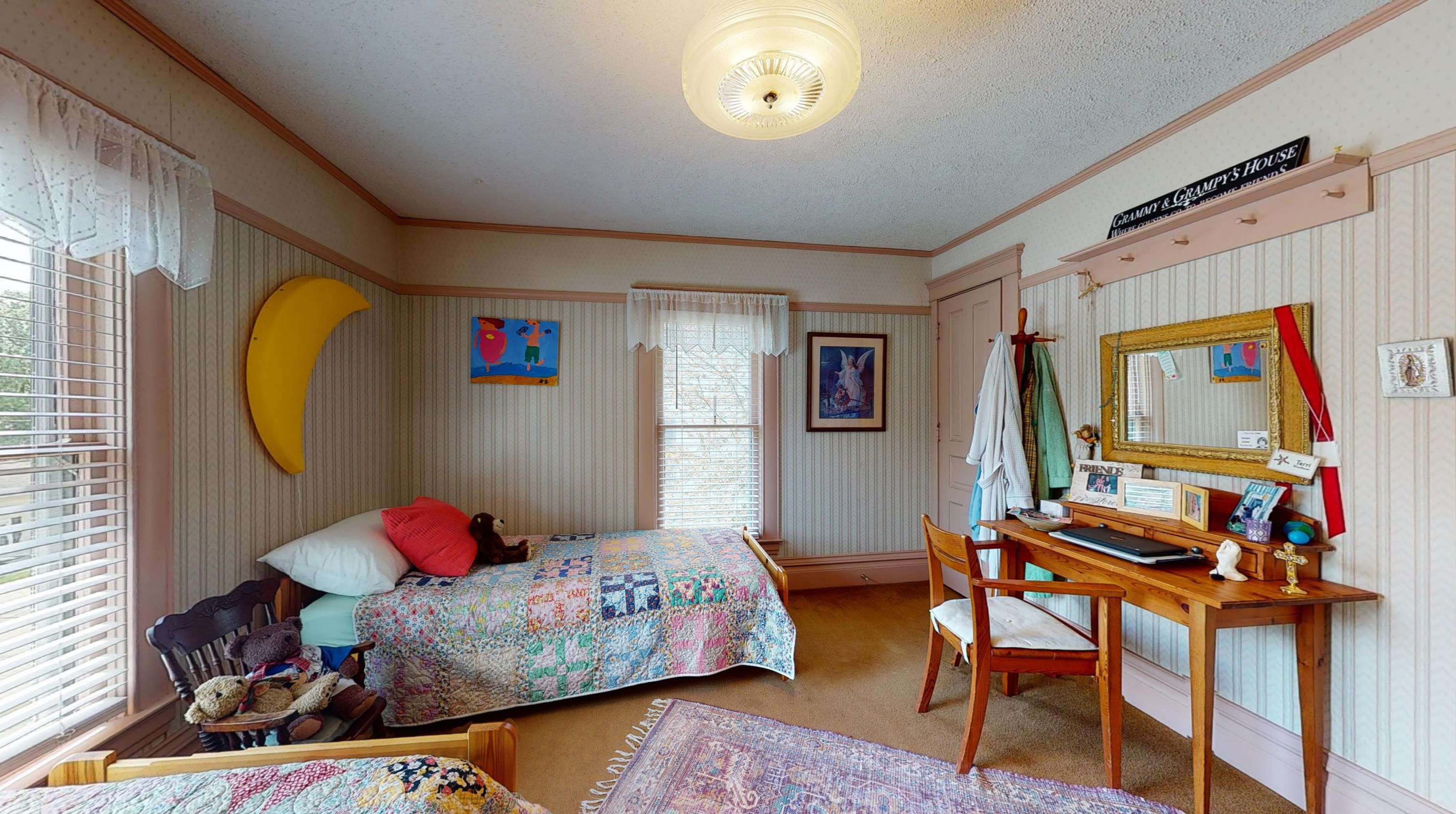 506 Prospect St, Marshall MI  49068-1248 exterior