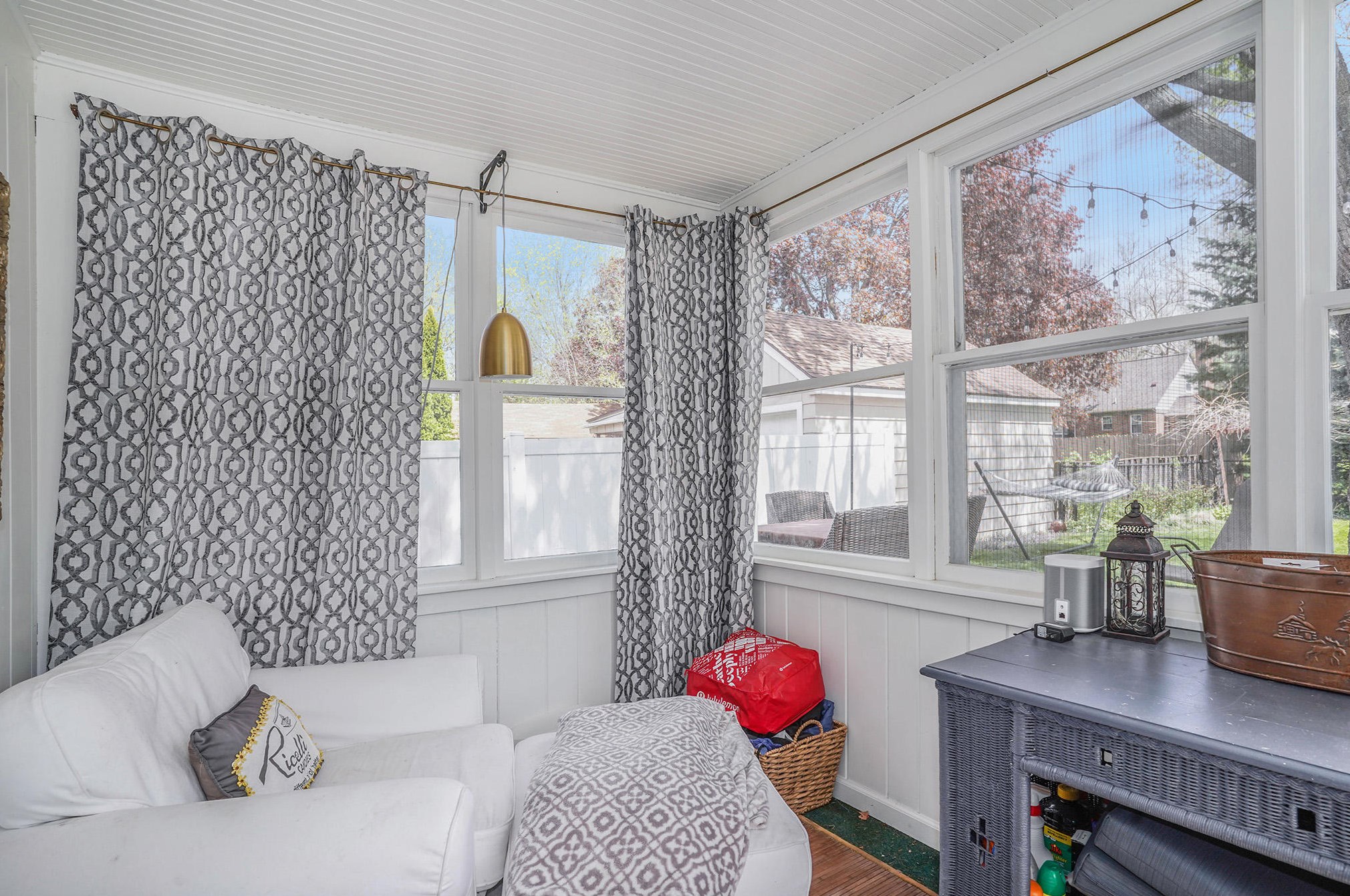 64 Wallinwood Ave, Grand Rapids MI  49503-3720 exterior