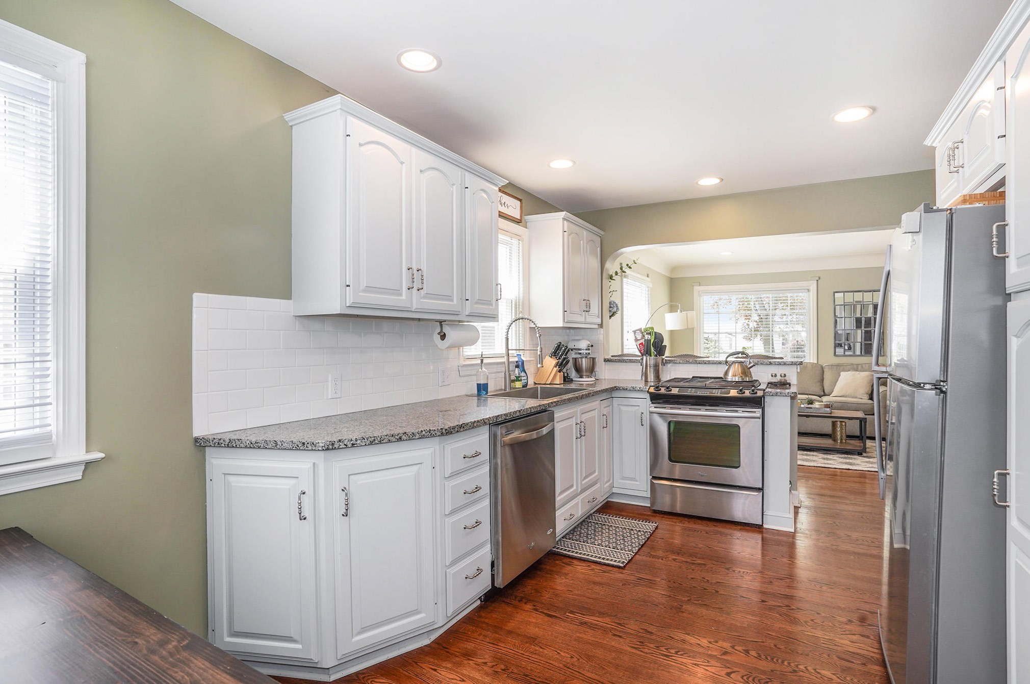 64 Wallinwood Ave, Grand Rapids MI  49503-3720 exterior