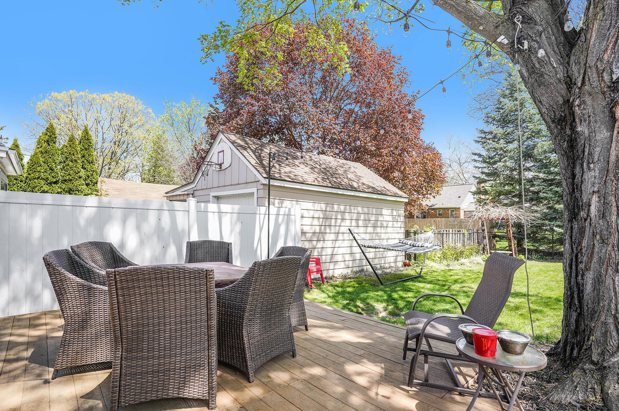 64 Wallinwood Ave, Grand Rapids MI  49503-3720 exterior