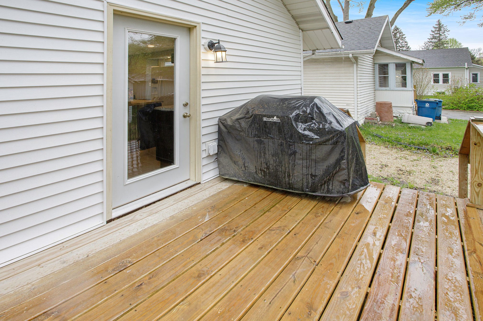 1517 Sunnyside Dr, Kalamazoo, MI 49048-1322