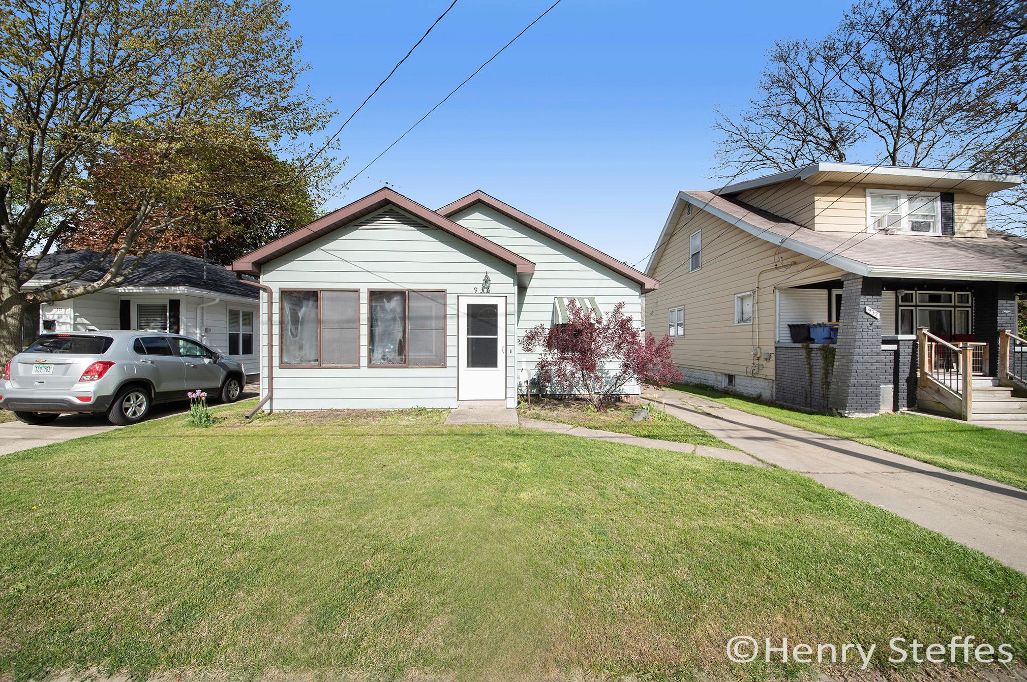 936 Valley Ave, Grand Rapids, MI 49504