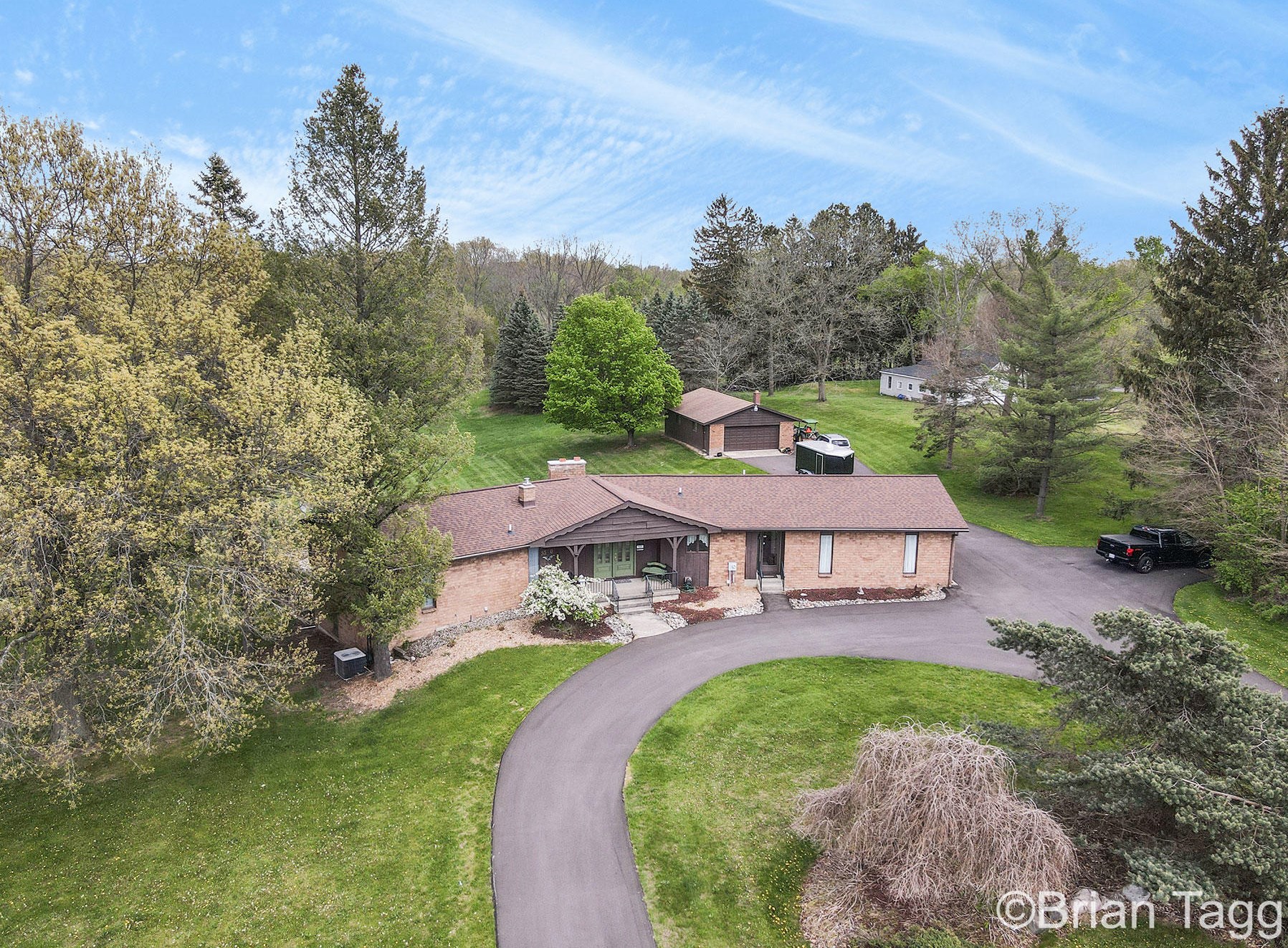 5540 Wing Ave, Grand Rapids, MI 49512