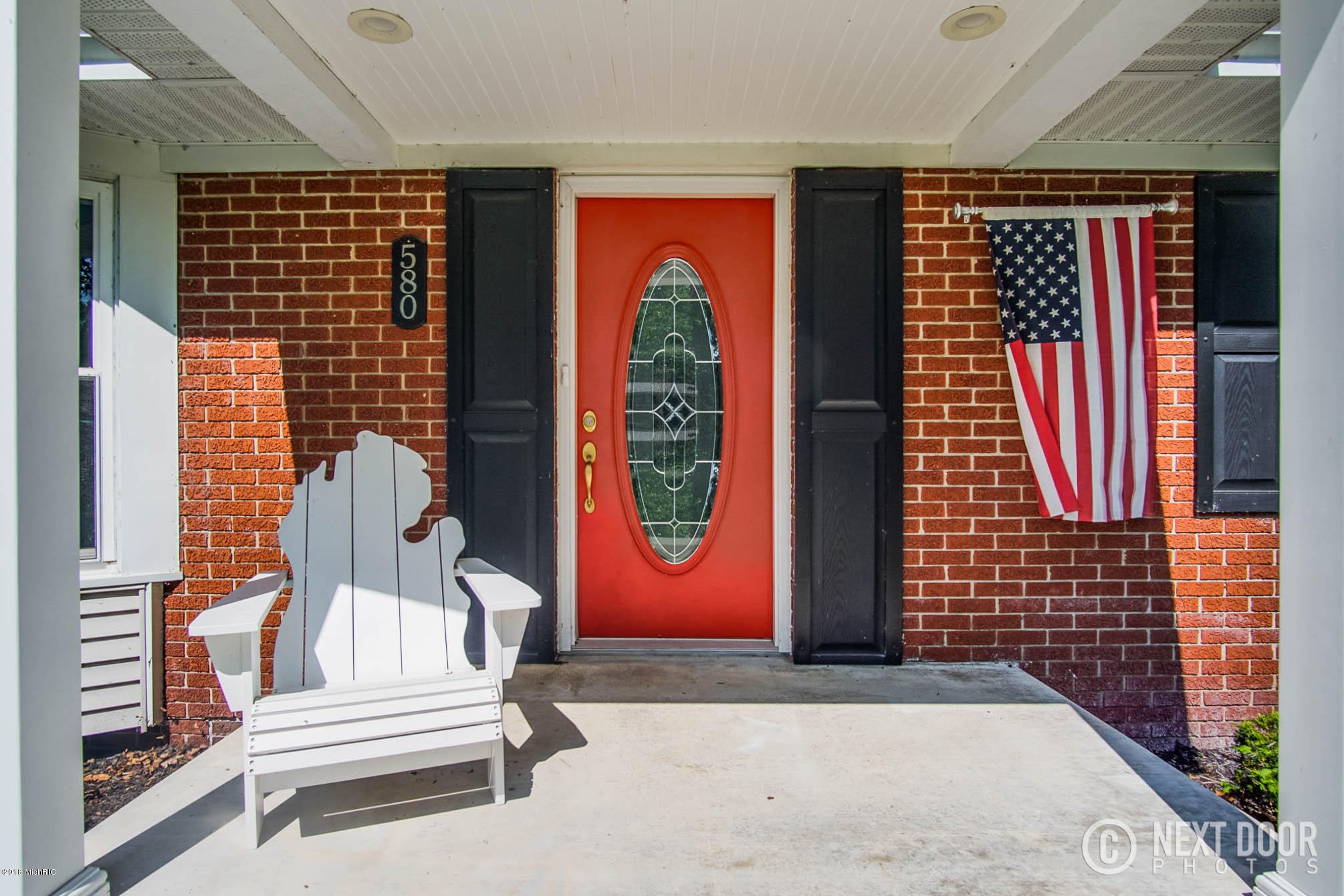 580 Franklin St, Meskegon, MI 49445