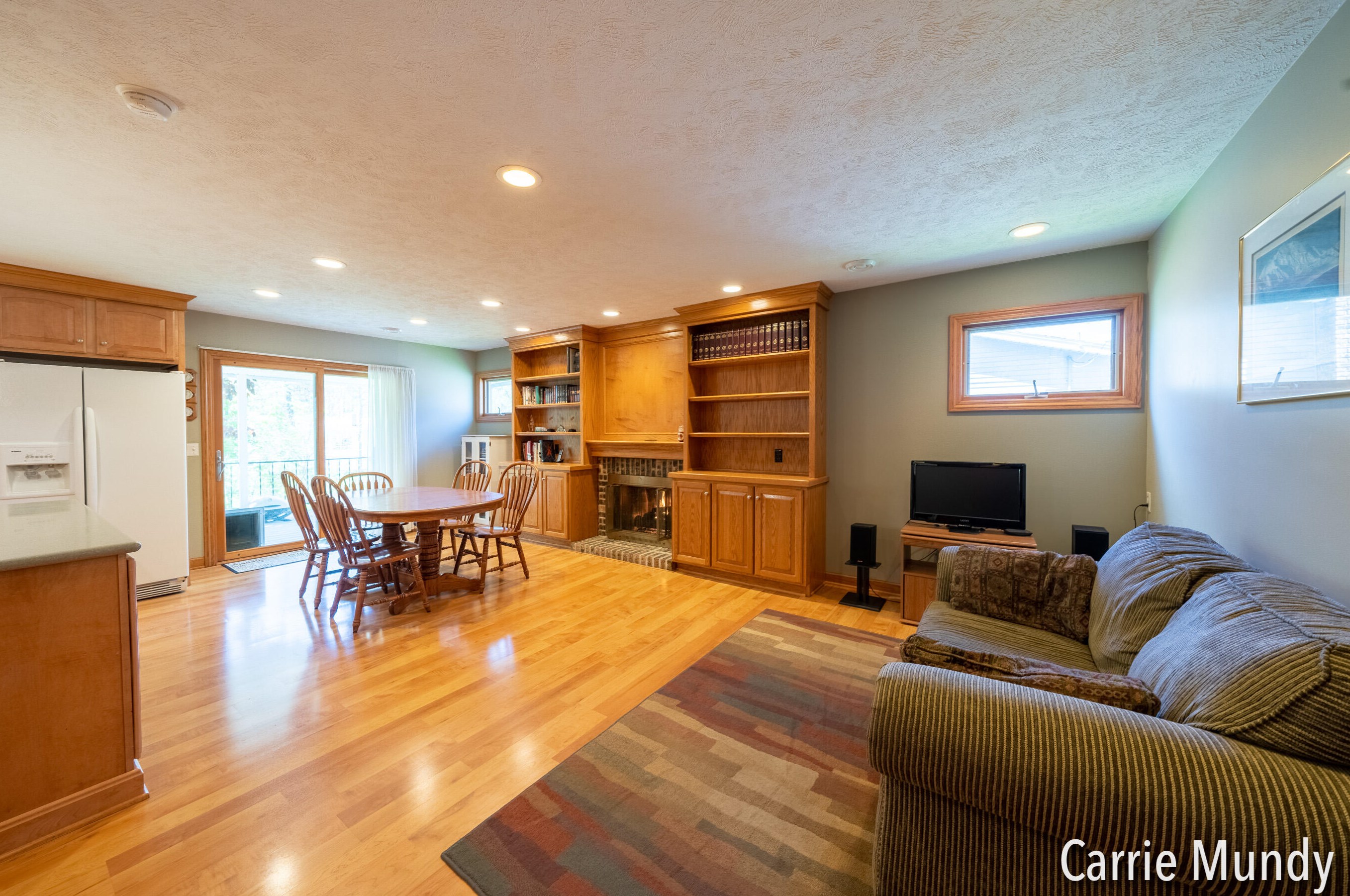 4901 Kimball Ave, Grand Rapids MI  49508-4829 exterior