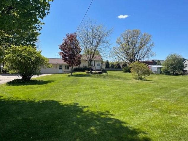 8745 24th Ave, Jenison, MI 49428-9457