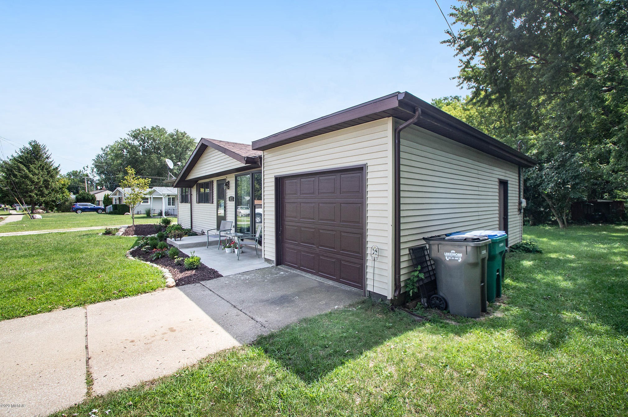 921 Water St, Michiana, MI 49117-1047