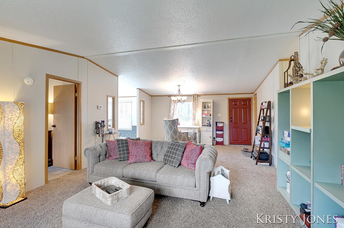 1705 Archwood Dr, Wayland MI  49348-9047 exterior